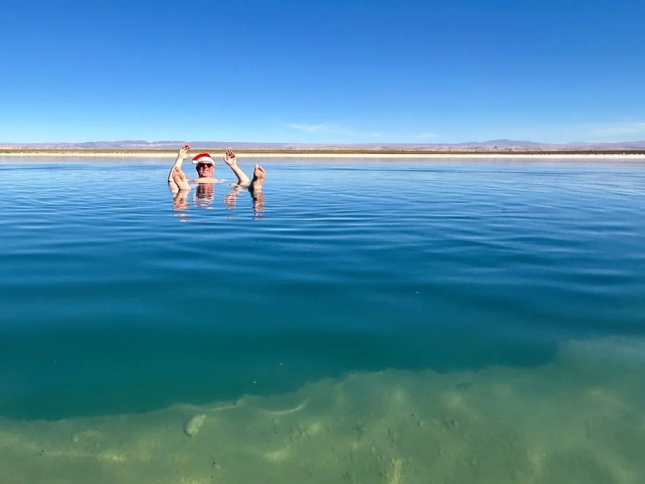 The lagoon is 30 m deep, allegedly. But here's no way I can dive one metre deep.