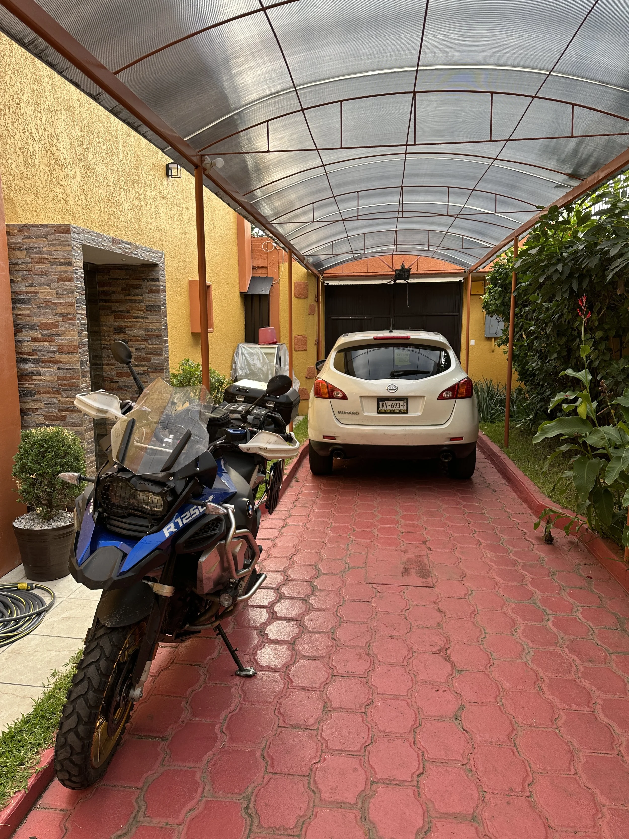 so much for an early departure ... 😤