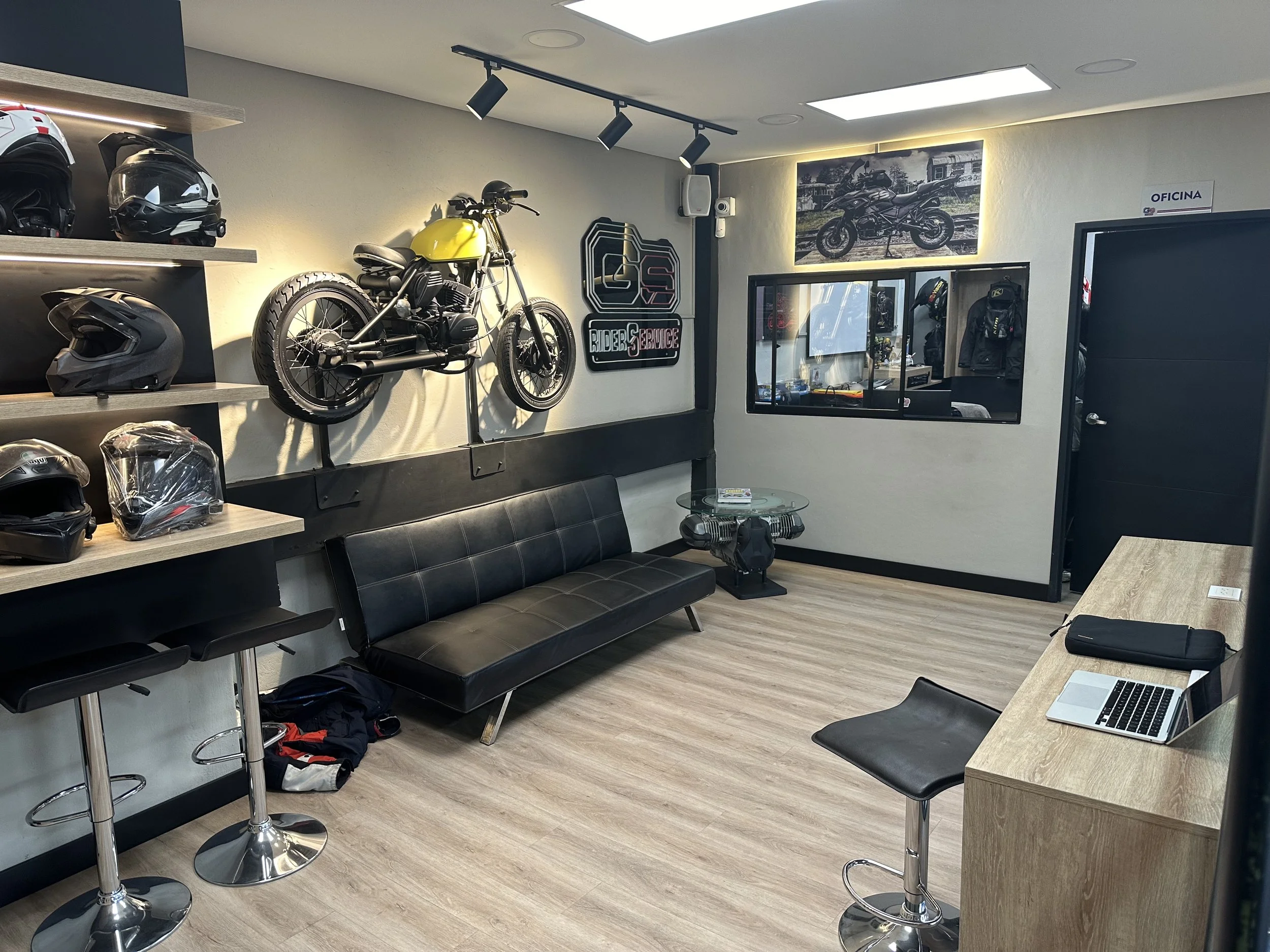 customer's area above the shop