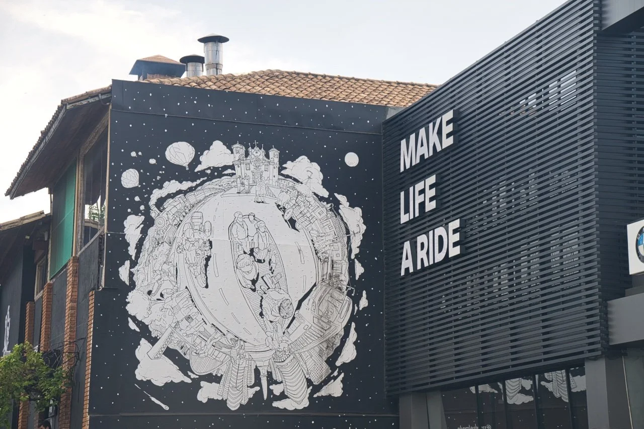  Euroville dealership from the outside