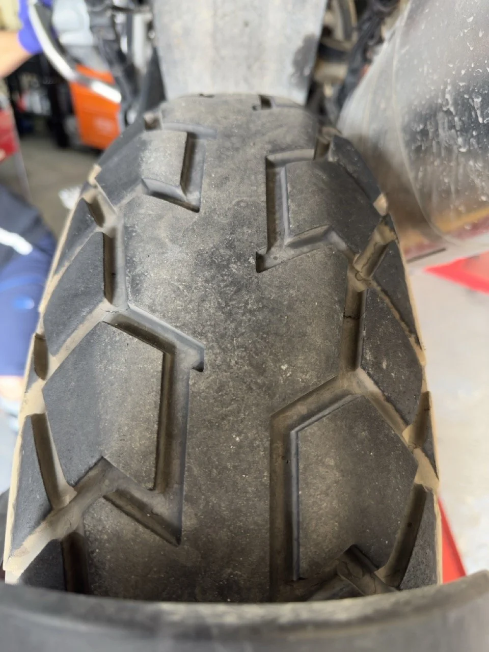  my rear tire still looks good, but not good enough