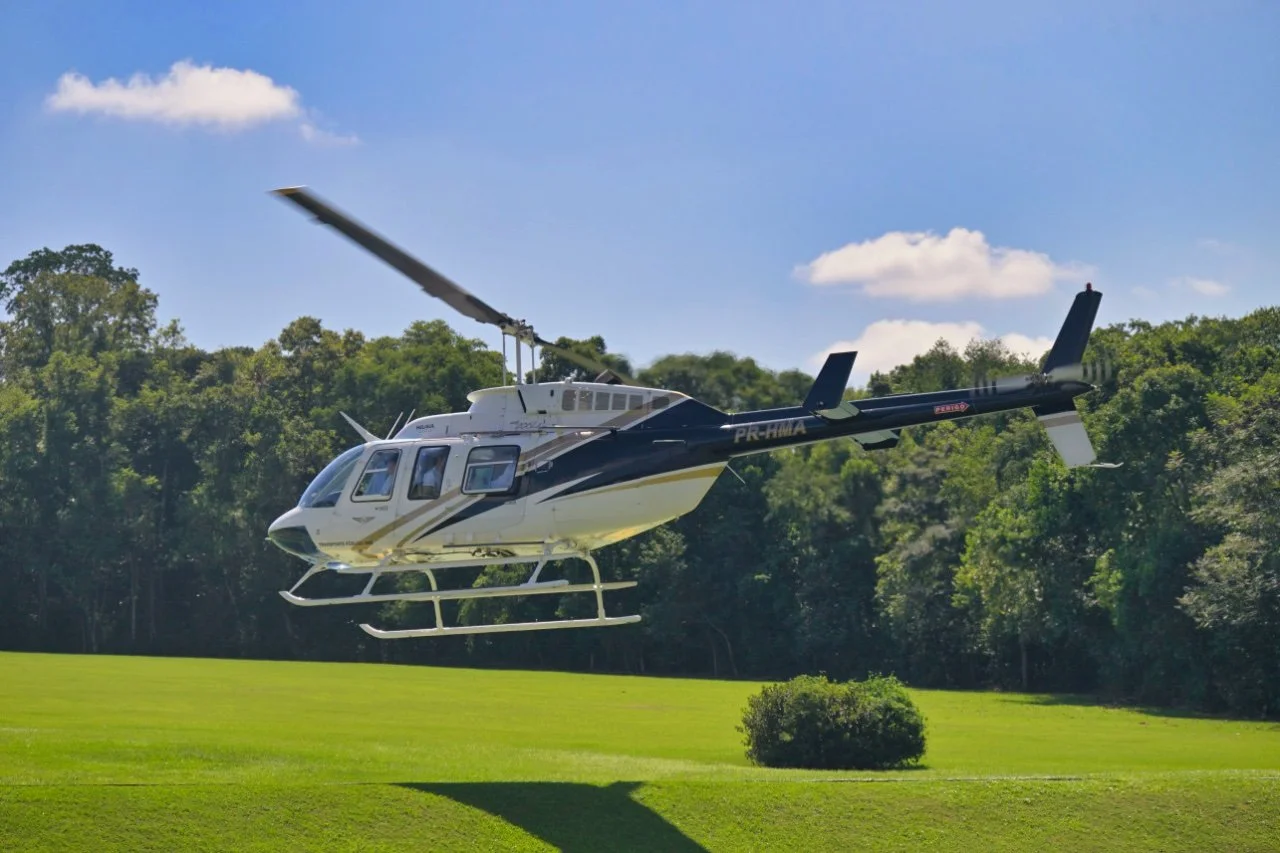  Rich people have better views. 10 minutes flight for US$200. No thank you