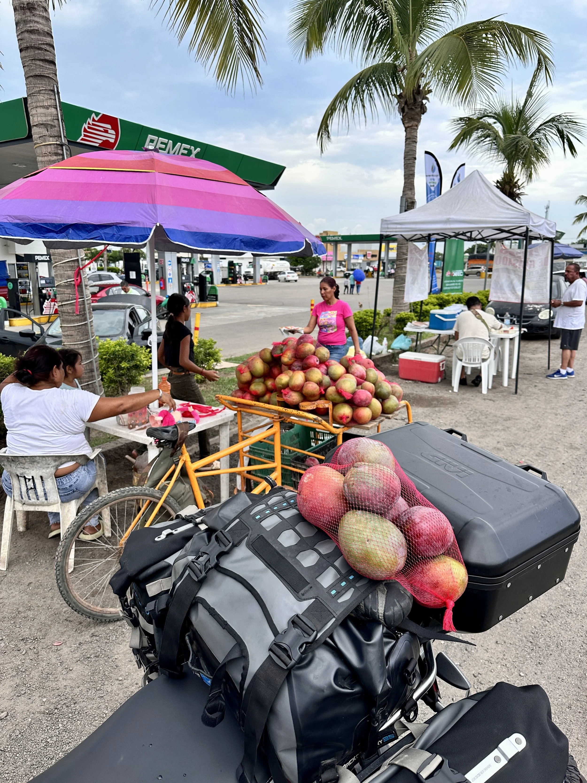 mango shopping, all this for MEX 50