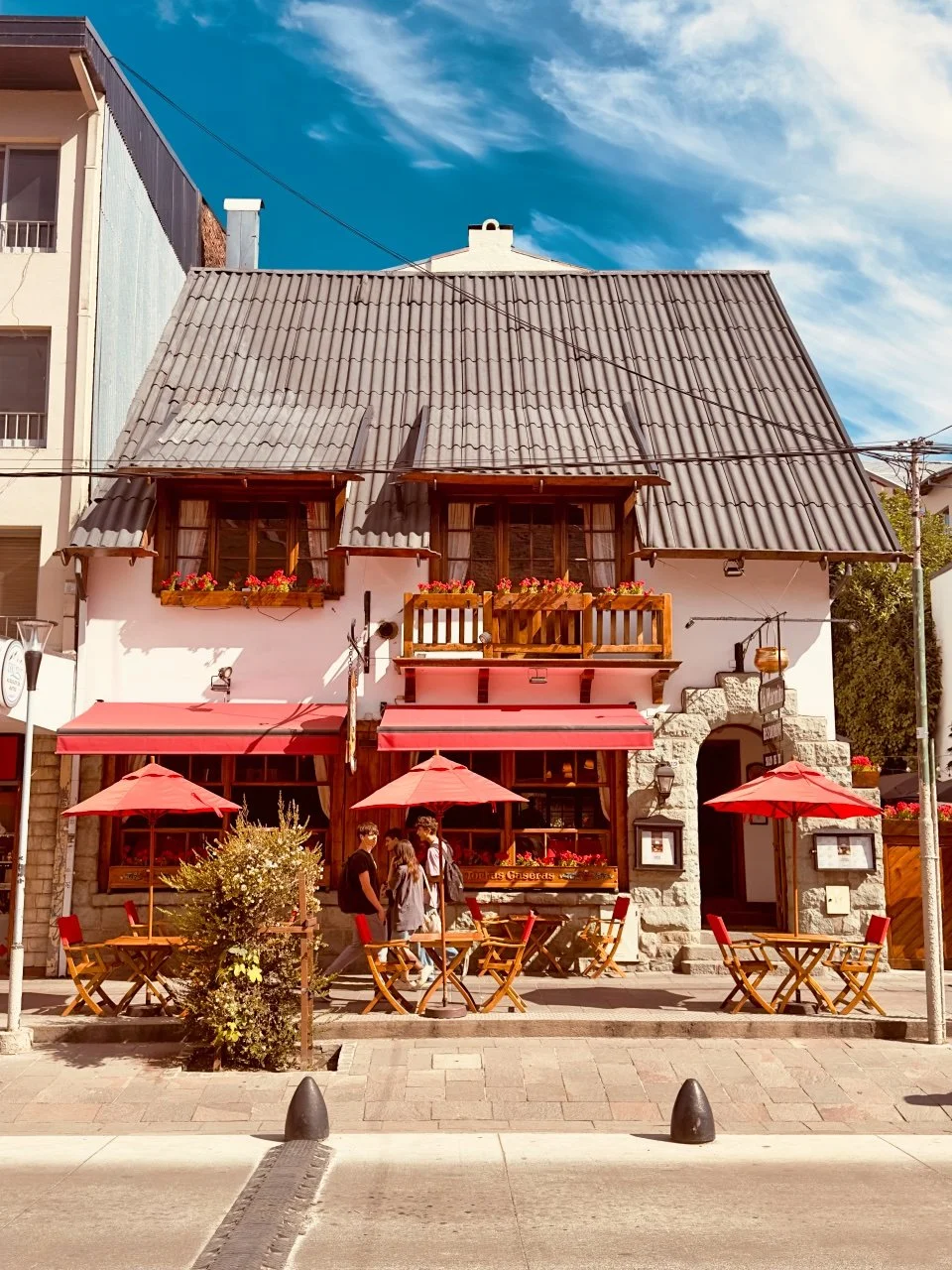 many great restaurants in the town