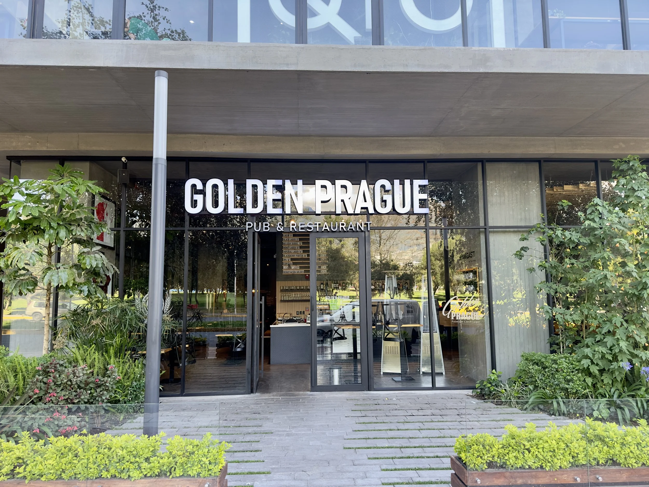 look what I've found, a Czdech pub!