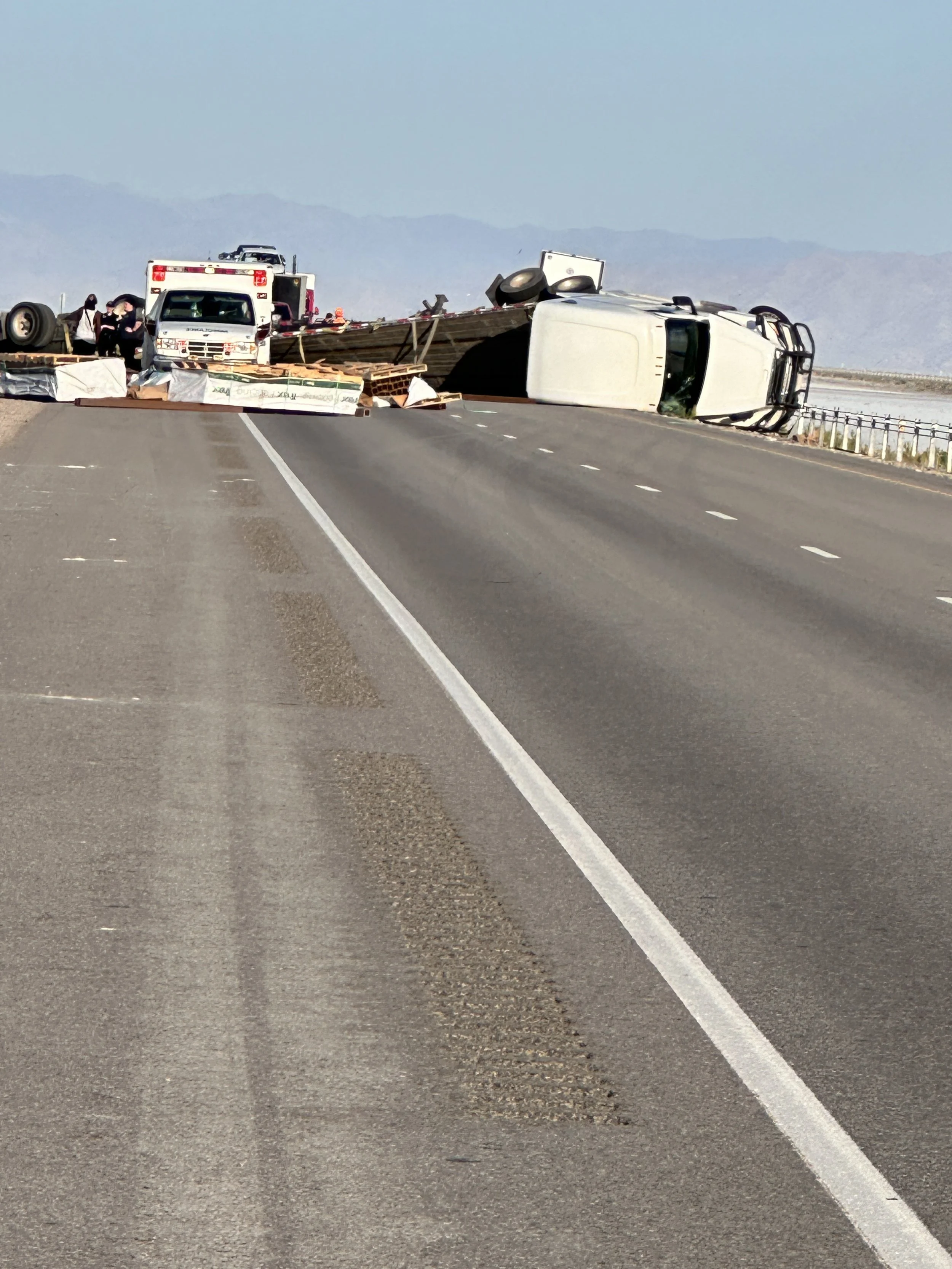 crash on the freeway blocked the traffic for hours. Everybody was OK, though