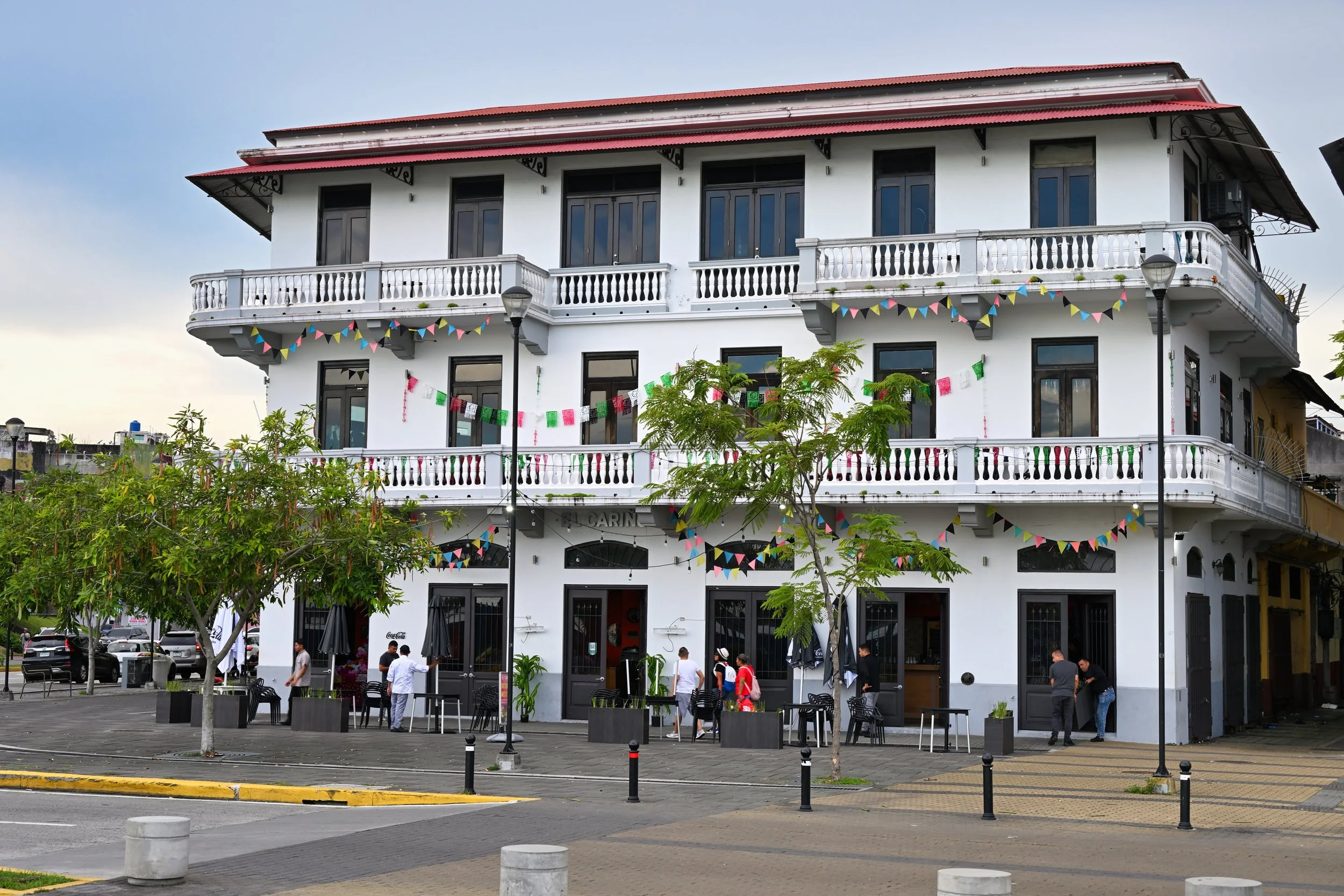 old colonial building in Old Town