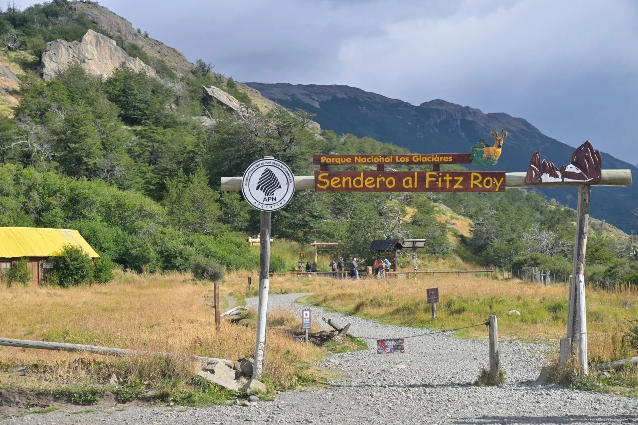  start of the trail to Mount Fitzroy