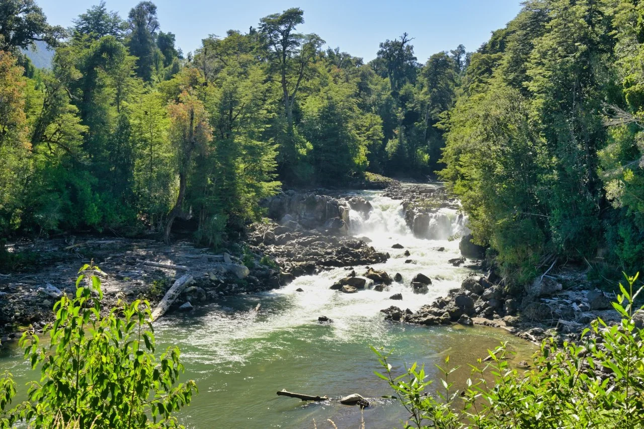 Nice waterfalls on the way to the border