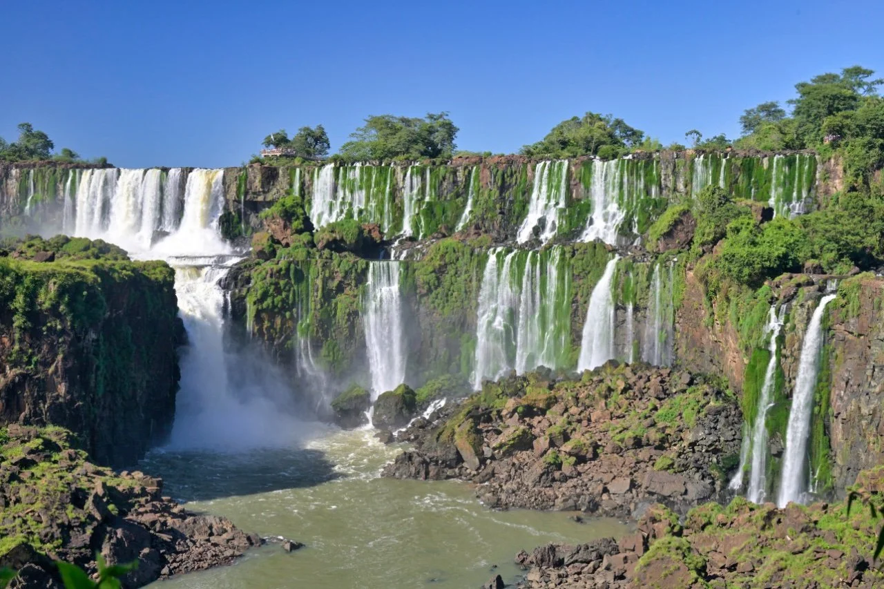  pretty much entire Argentinian side of the Falls