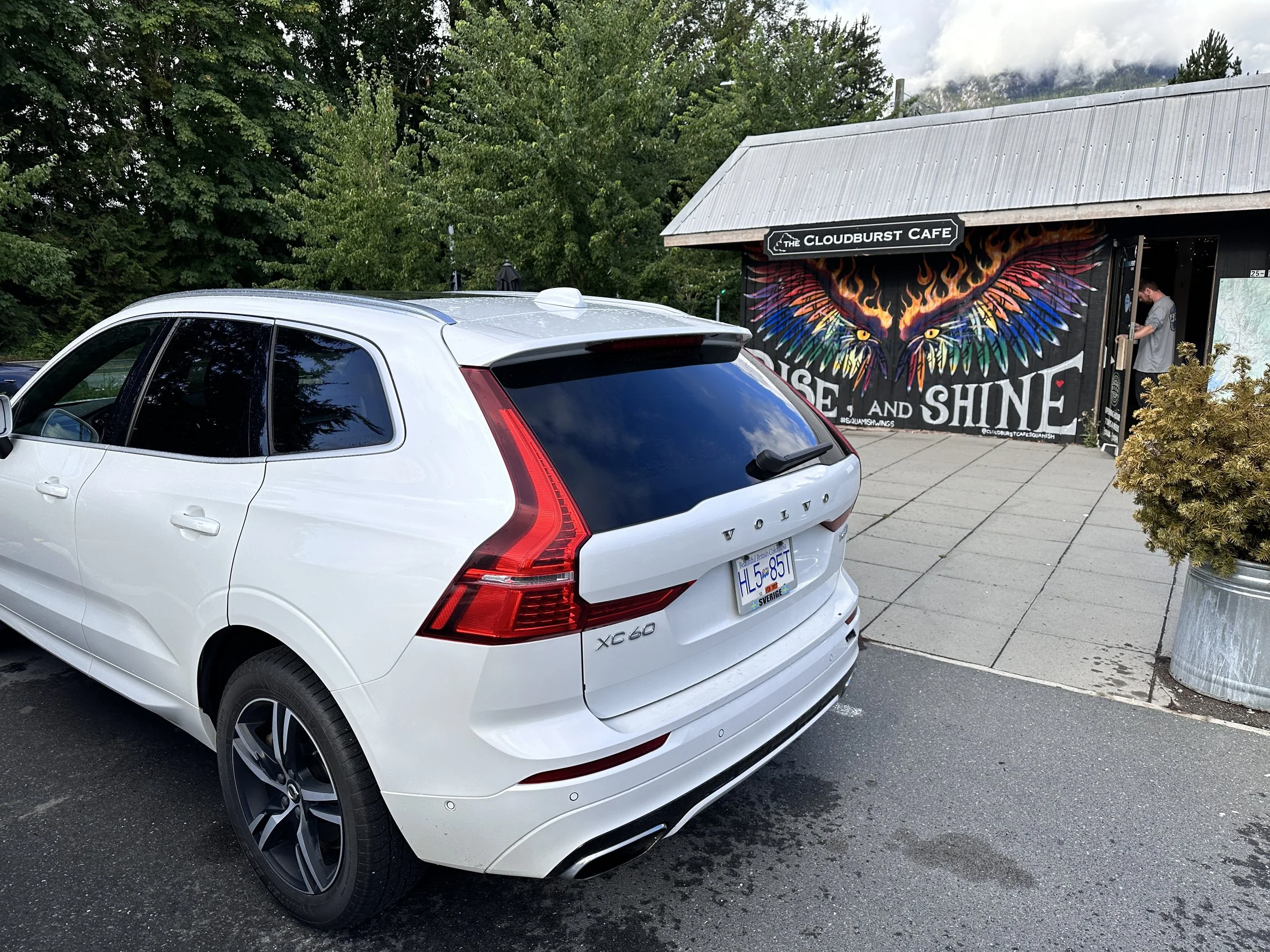 I cancelled my house internet service before I left. Dummy ...