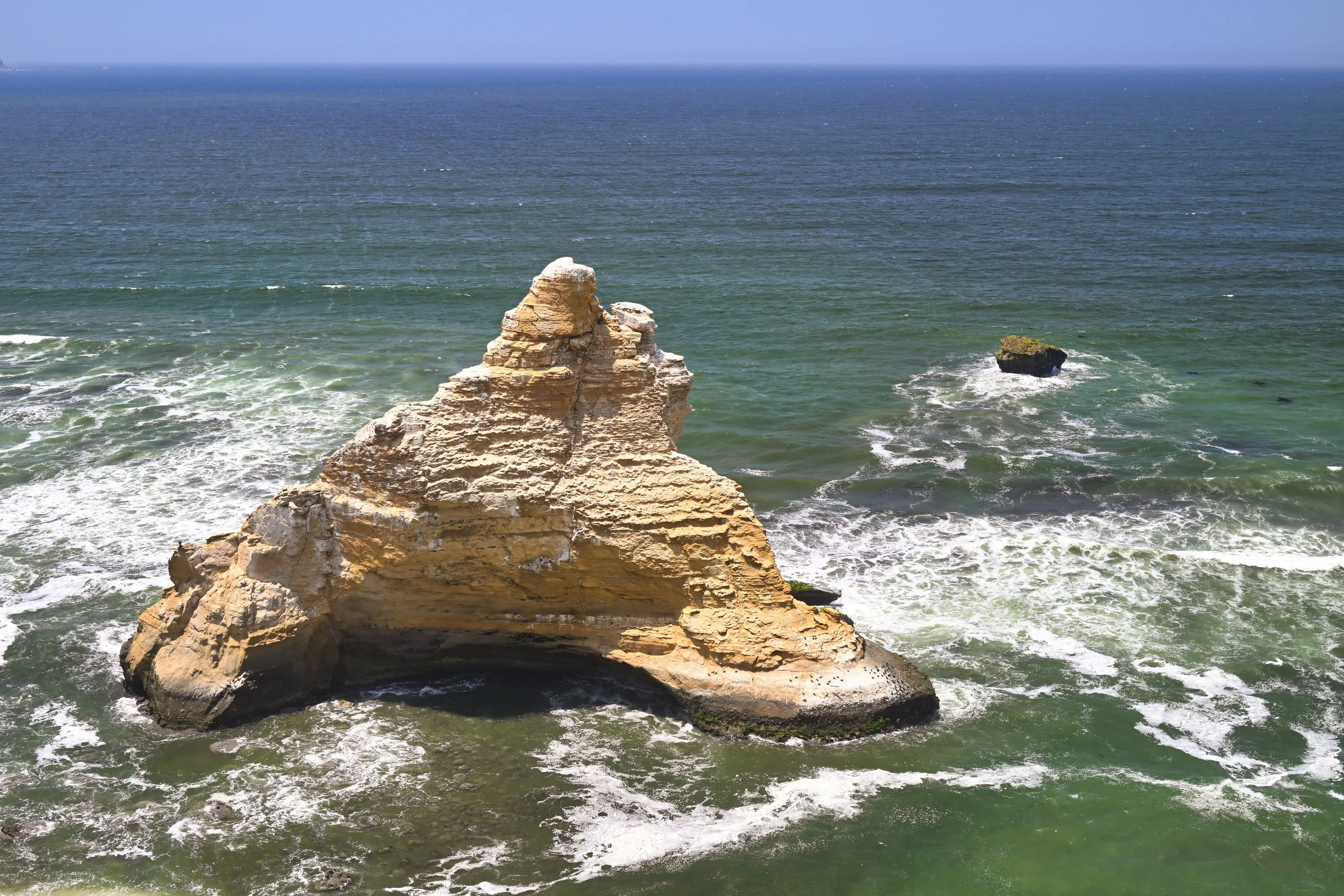 this is La Catedral. Lots of wildlife around