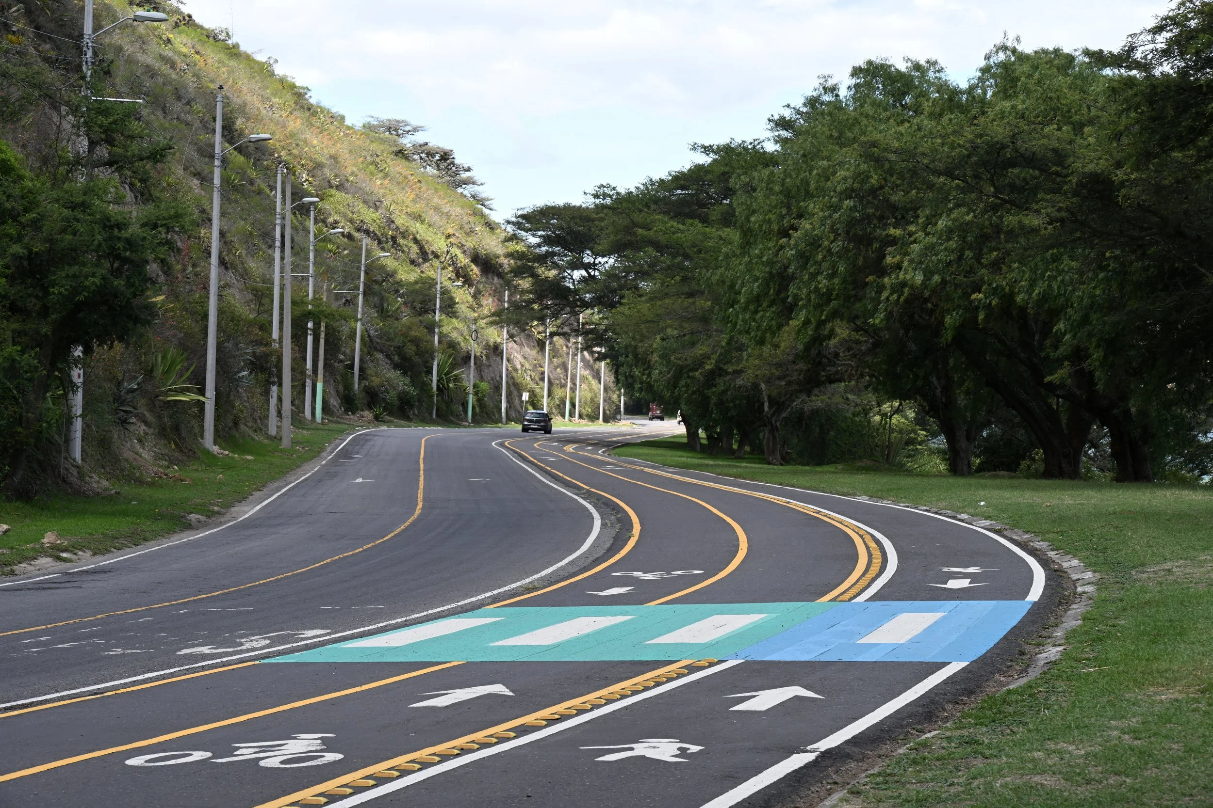 nice bike and walk paths
