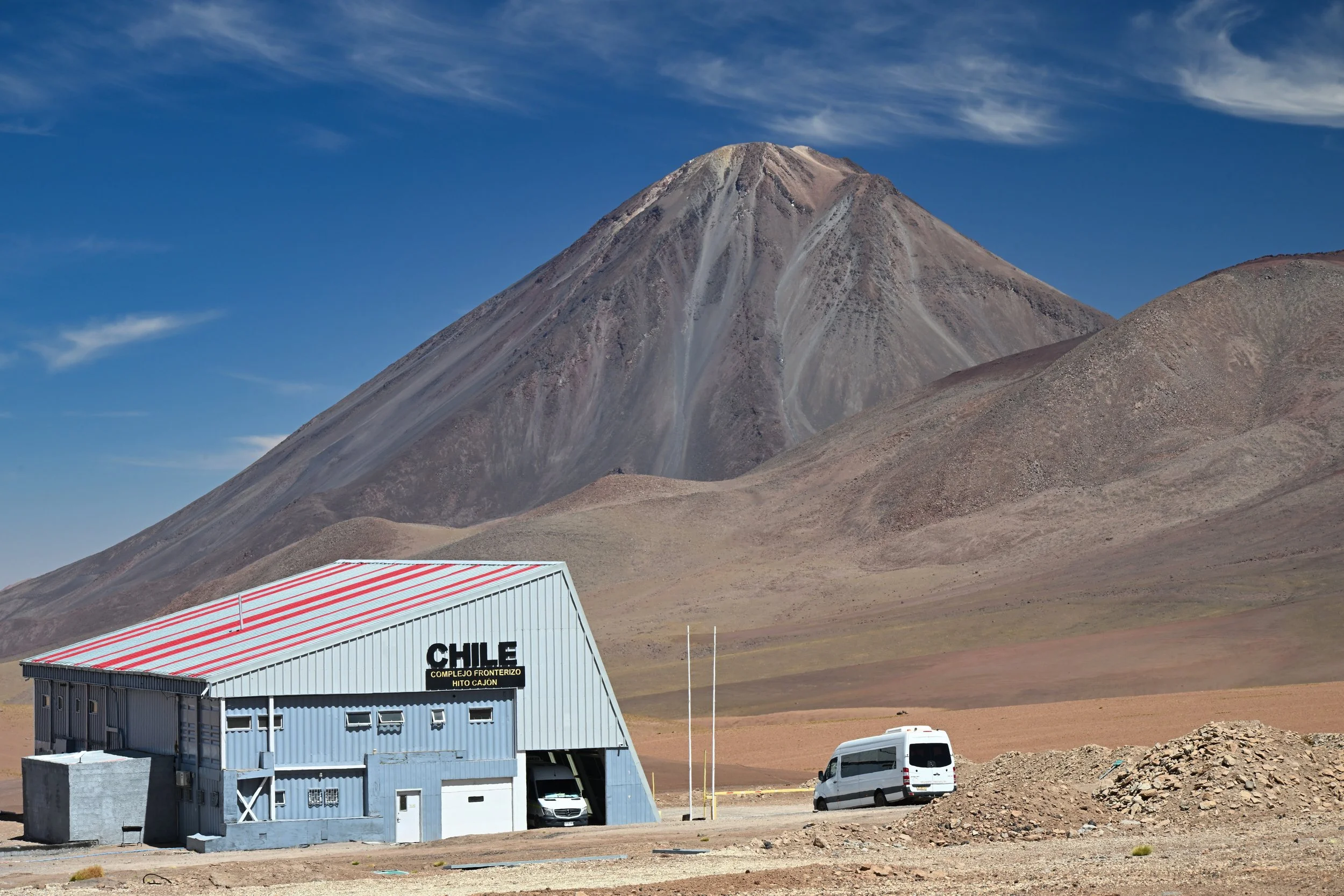 Bolivia border crossing at 4,600m