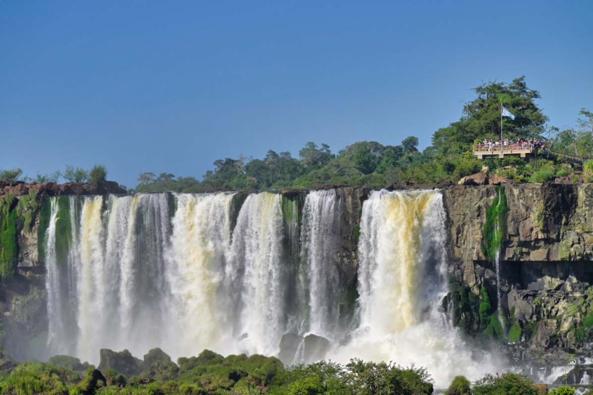  an observation platform above the falls is full of people. it is hard to take any decent pictures there