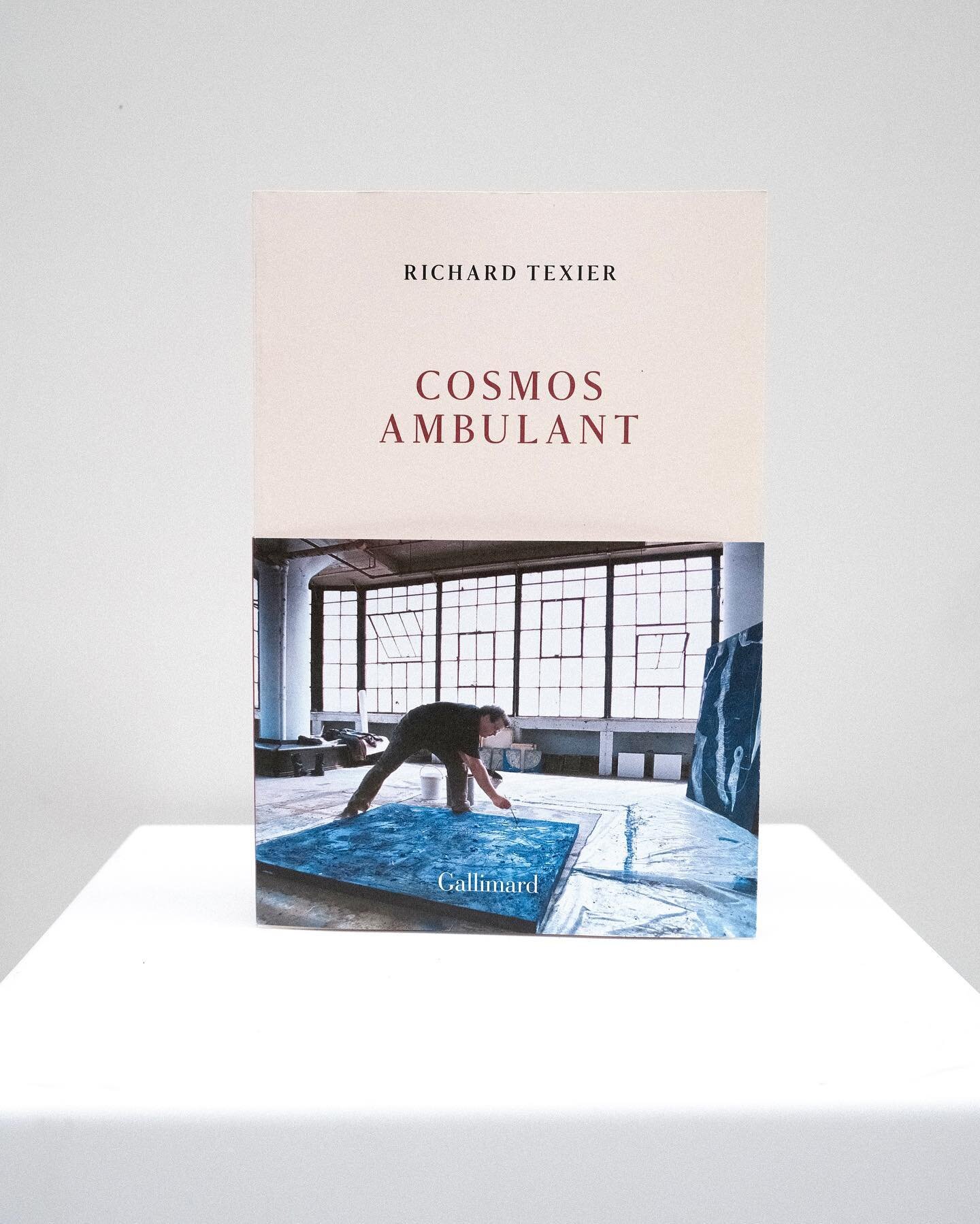 Mon dernier r&eacute;cit Cosmos Ambulant est disponible en librairie d&egrave;s aujourd&rsquo;hui ! J&rsquo;y raconte ma pratique de l&rsquo;atelier nomade, cette strat&eacute;gie de cr&eacute;ation itin&eacute;rante qui m&rsquo;a conduit &agrave; la