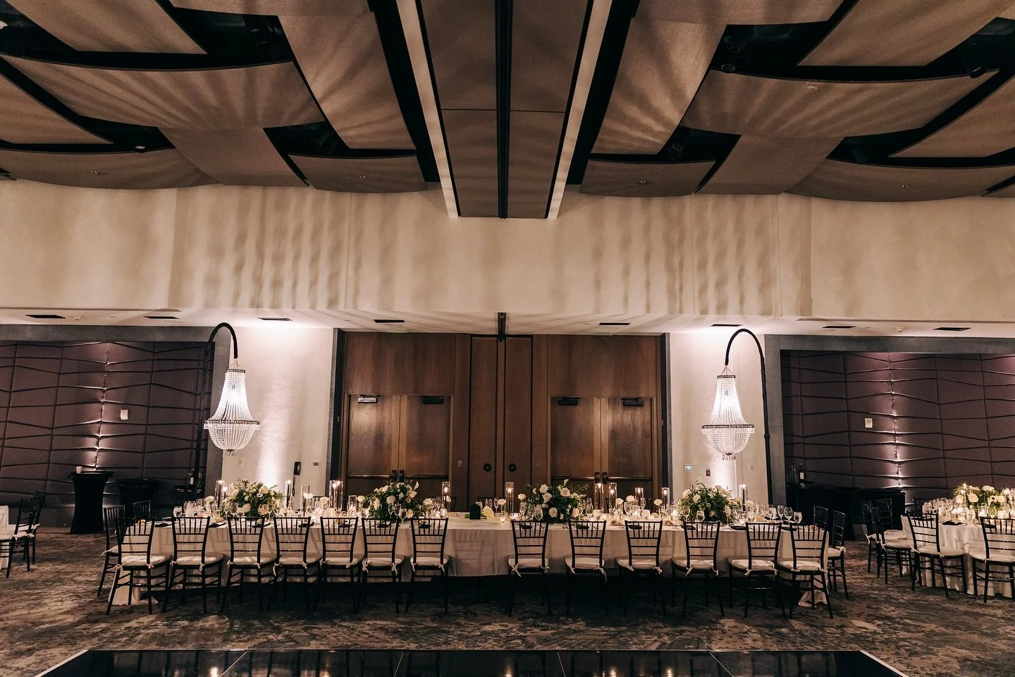 These stunning chandeliers were the statement piece that truly elevated the entire reception. They added just the right touch of elegance and lighting turning the space into an unforgettable evening. 
&mdash;&mdash;&mdash;
📷 @slpstudios
