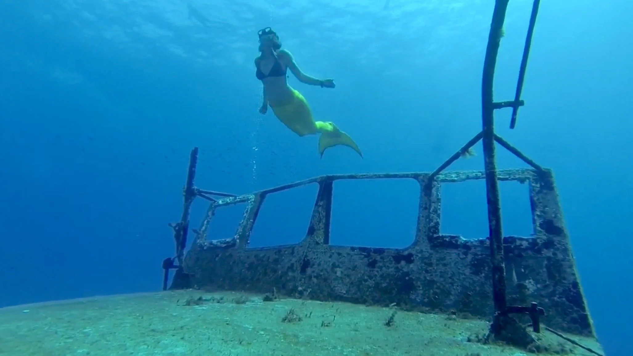 Lissy Mermaid Shipwreck