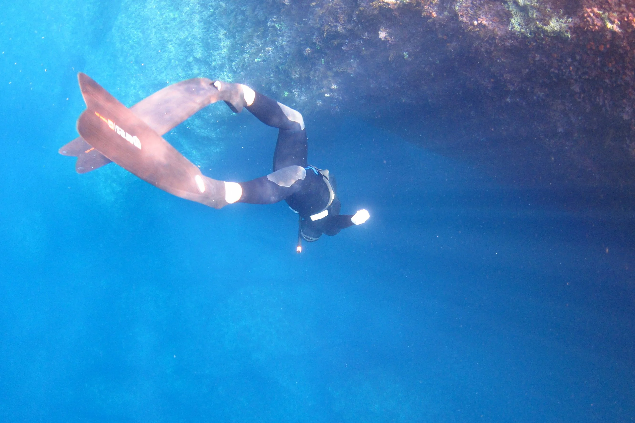 Lissy Marsh freediving at the Blue Hole, Malta