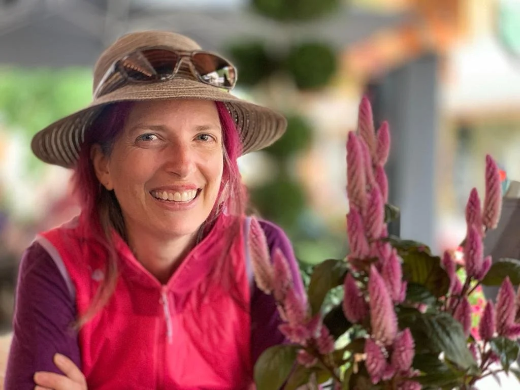 Norah is a travel coach