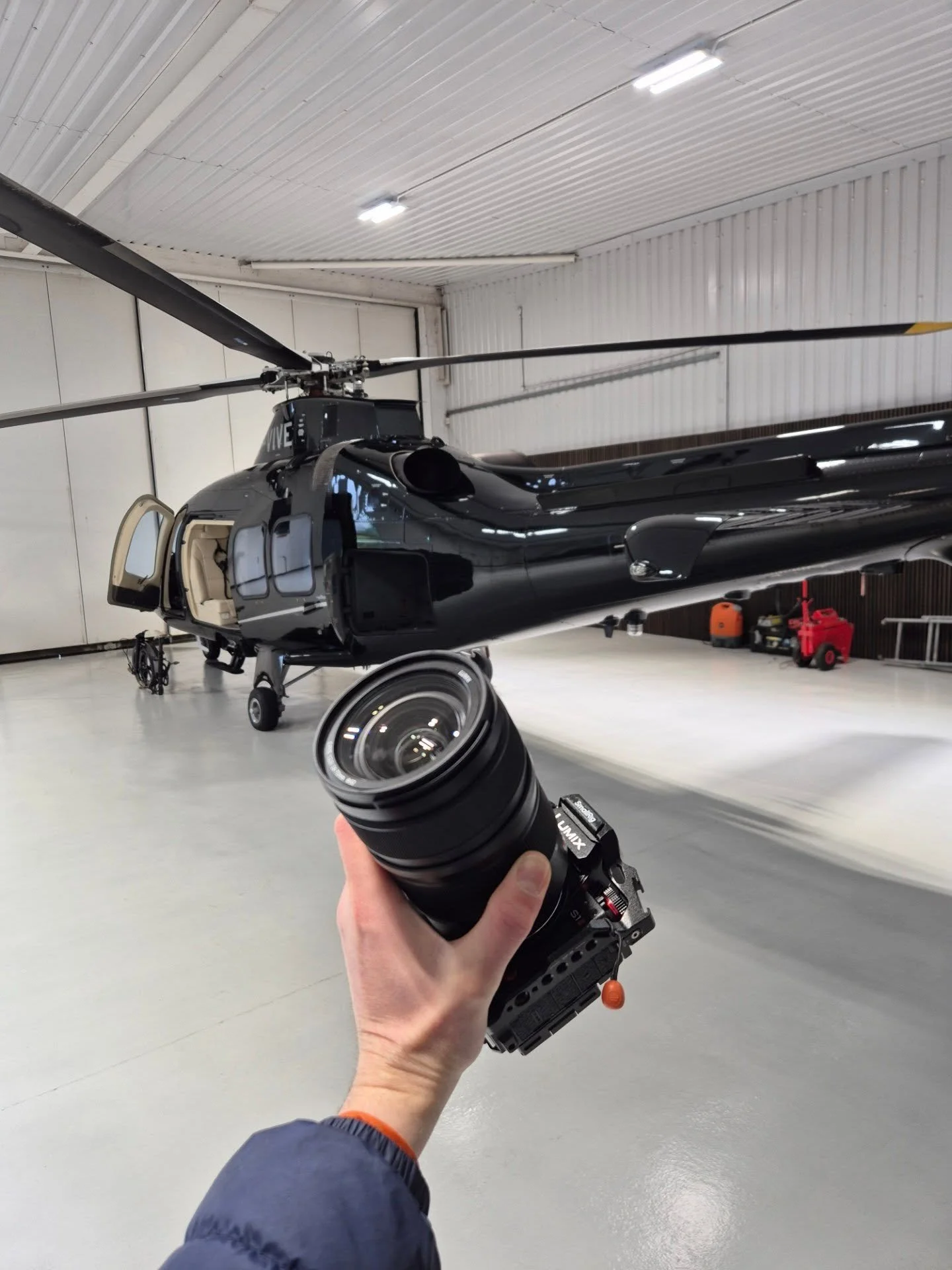 Something a little different today!
Helicopter meets the world's lightest folding bike.

🚁 + 🚲 = match made in heaven 💙

-

Shooting with @Lumix #S1ii + 24-70mm f/2.8, getting creative with lighting and nimble with the gimble. 

-

@prodrive_lifes