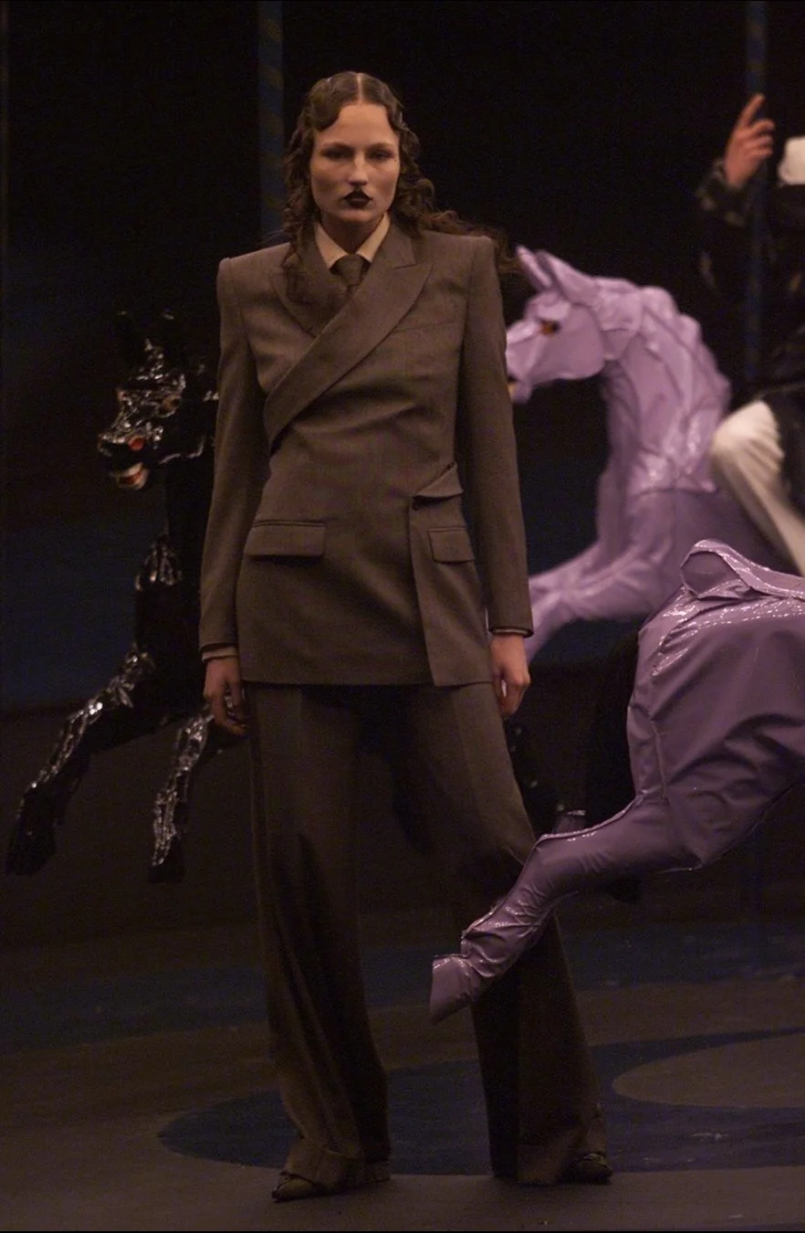 Alexander McQueen A/W 2001 “What a Merry-Go-Round” Suit – runway and archive image – Autumn/Winter 2001 (AW01), Fall/Winter 2001 (FW01) – vintage Alexander McQueen, Lee McQueen archive, McQueen runway
