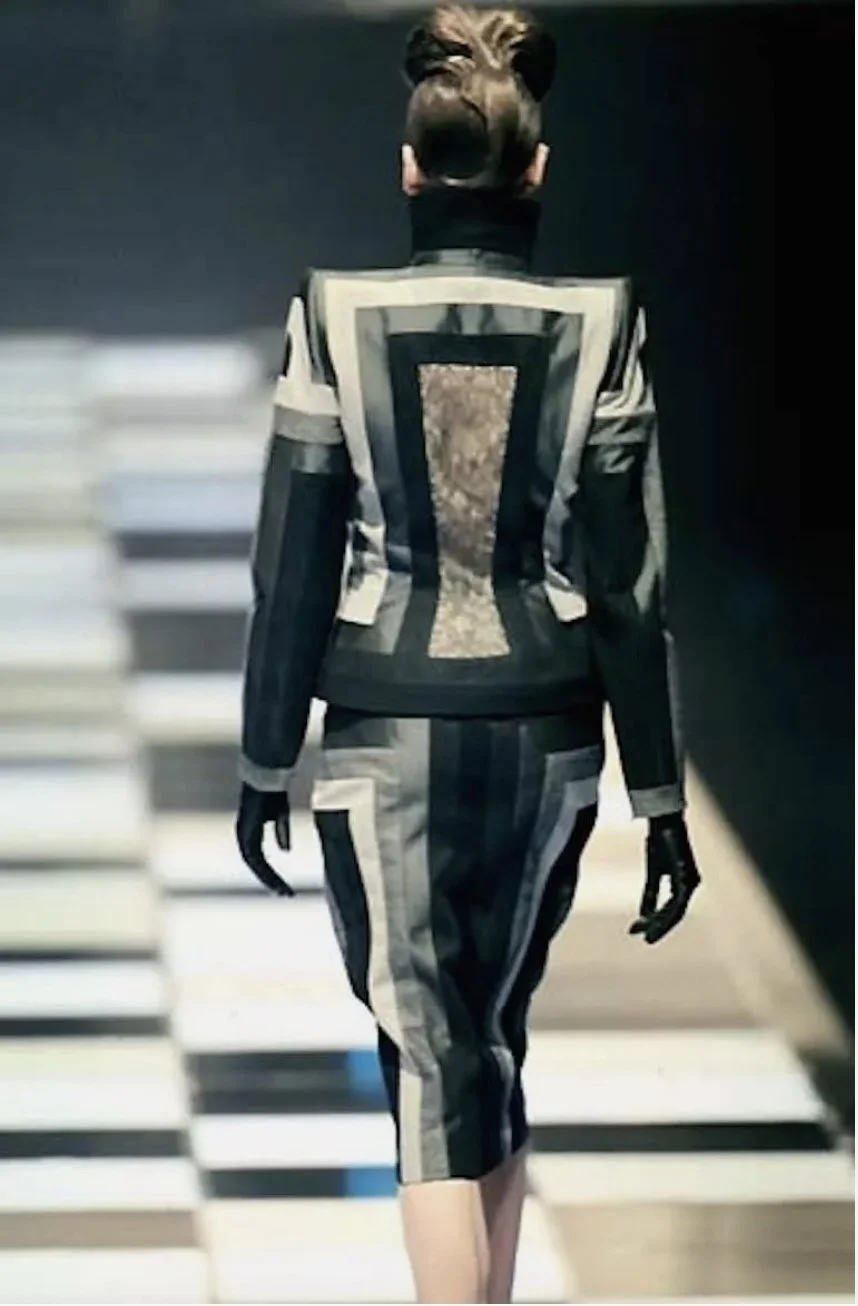 Givenchy Couture by Alexander McQueen A/W 1998 Skirt Suit – runway and archive image – Autumn/Winter 1998 (AW98), Fall/Winter 1998 (FW98) – vintage Givenchy, McQueen for Givenchy