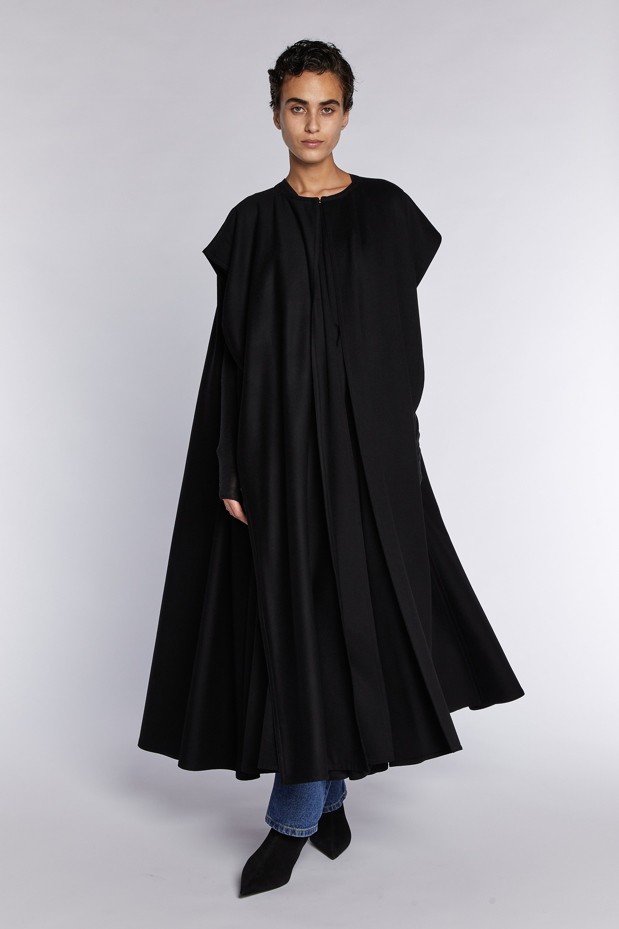 JLSBLKCAPECT_ 5-2.jpg