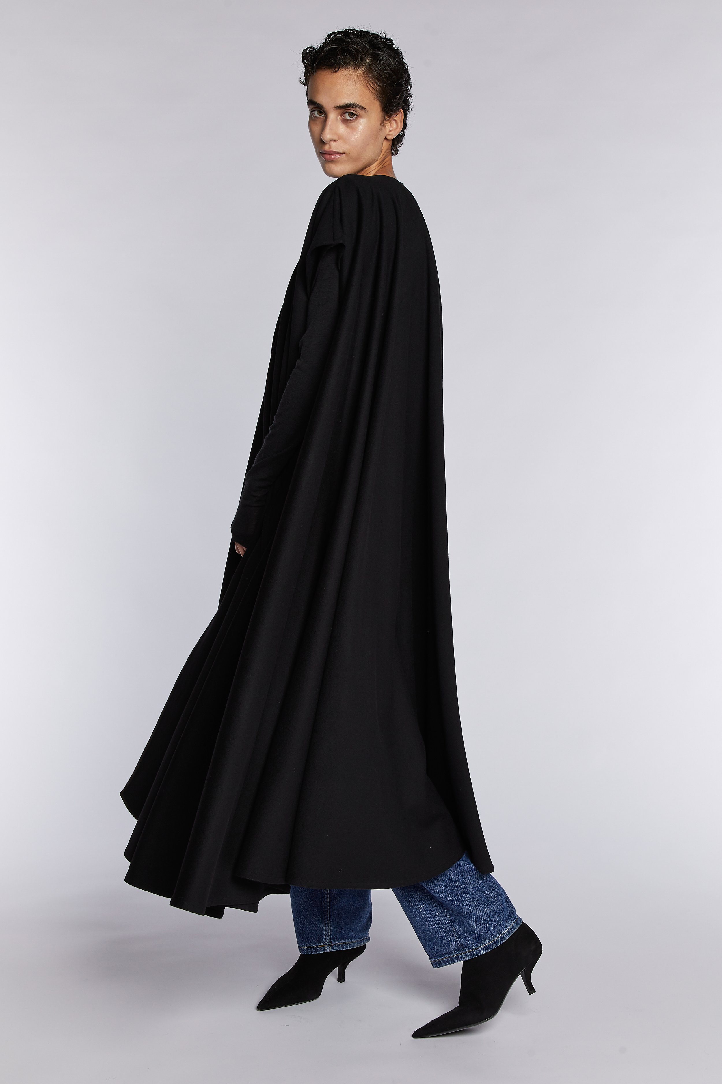 JLSBLKCAPECT_ 7-2.jpg