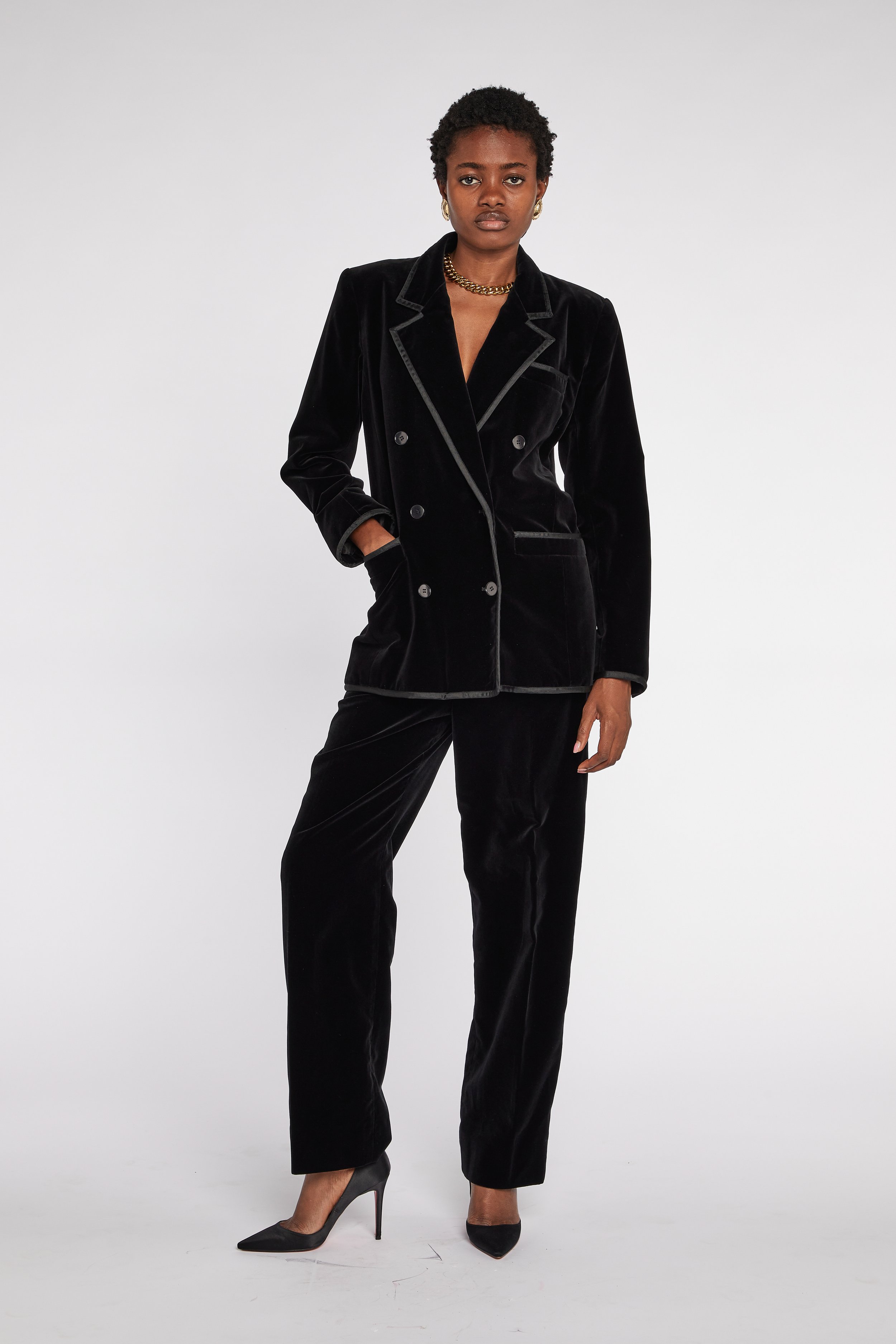 YSLVELSUIT_ 17-2.jpg