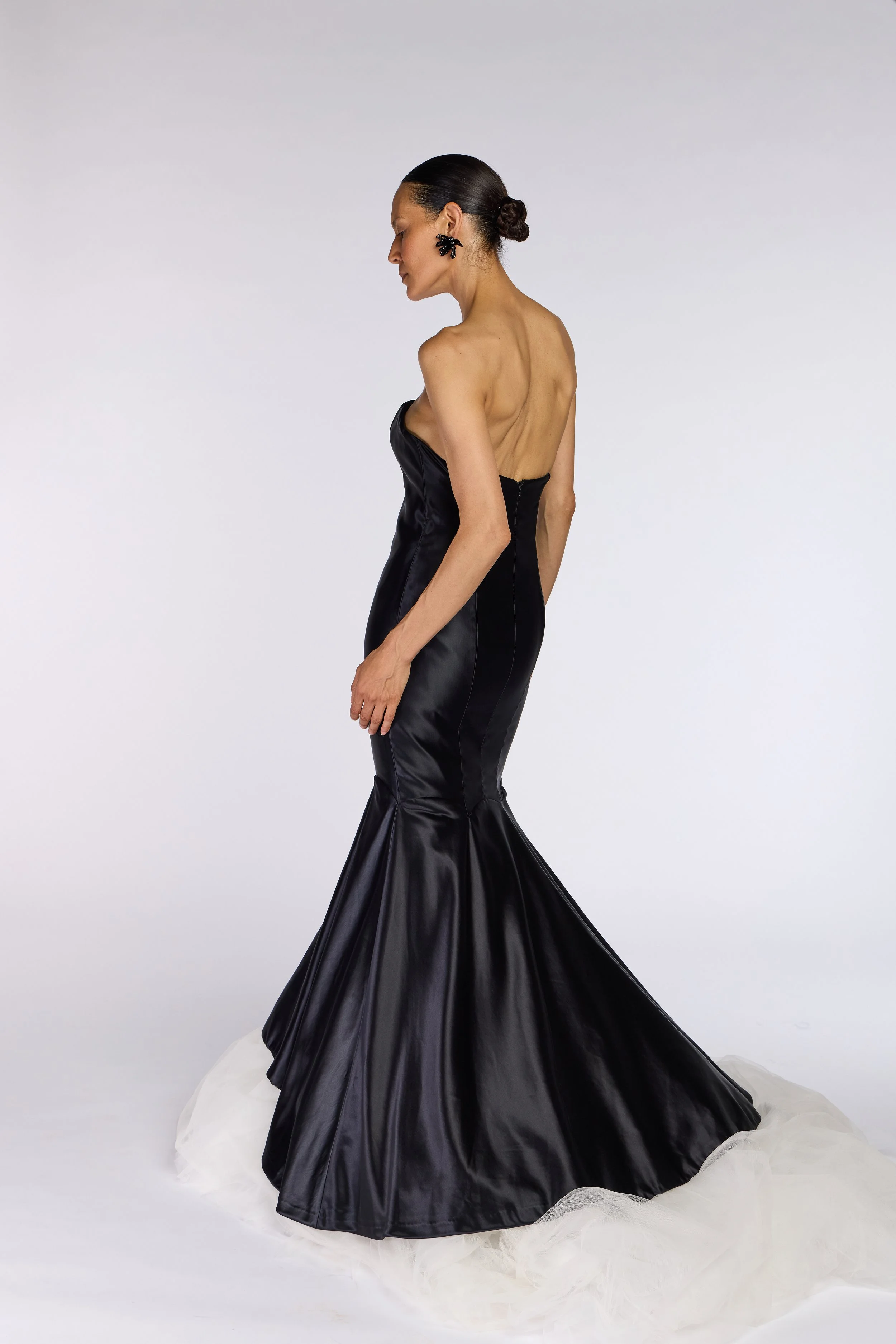 Alexander McQueen A/W 2005 “The Man Who Knew Too Much” Gown – view 2