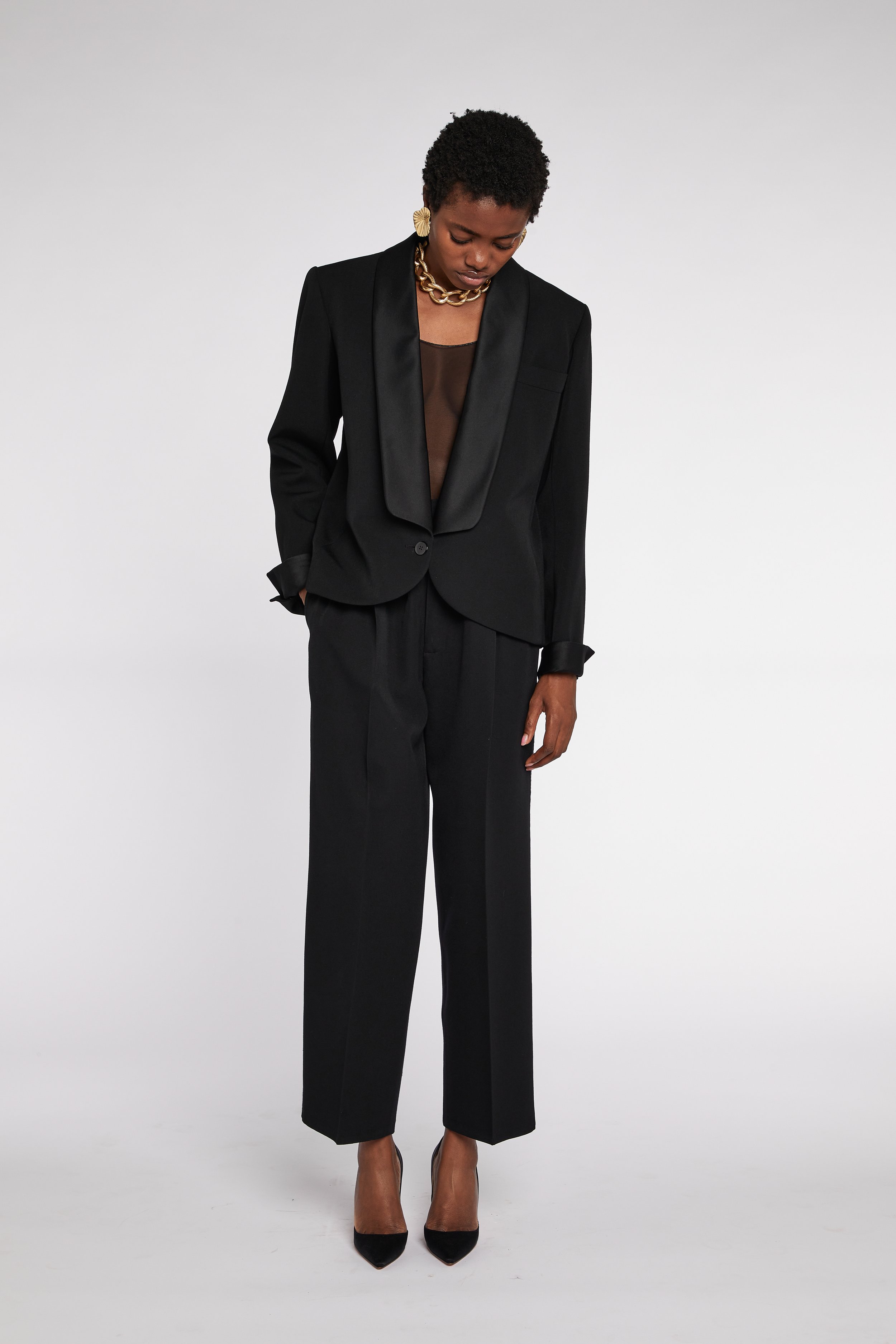 YSLSQRSUIT_ 1-2.jpg
