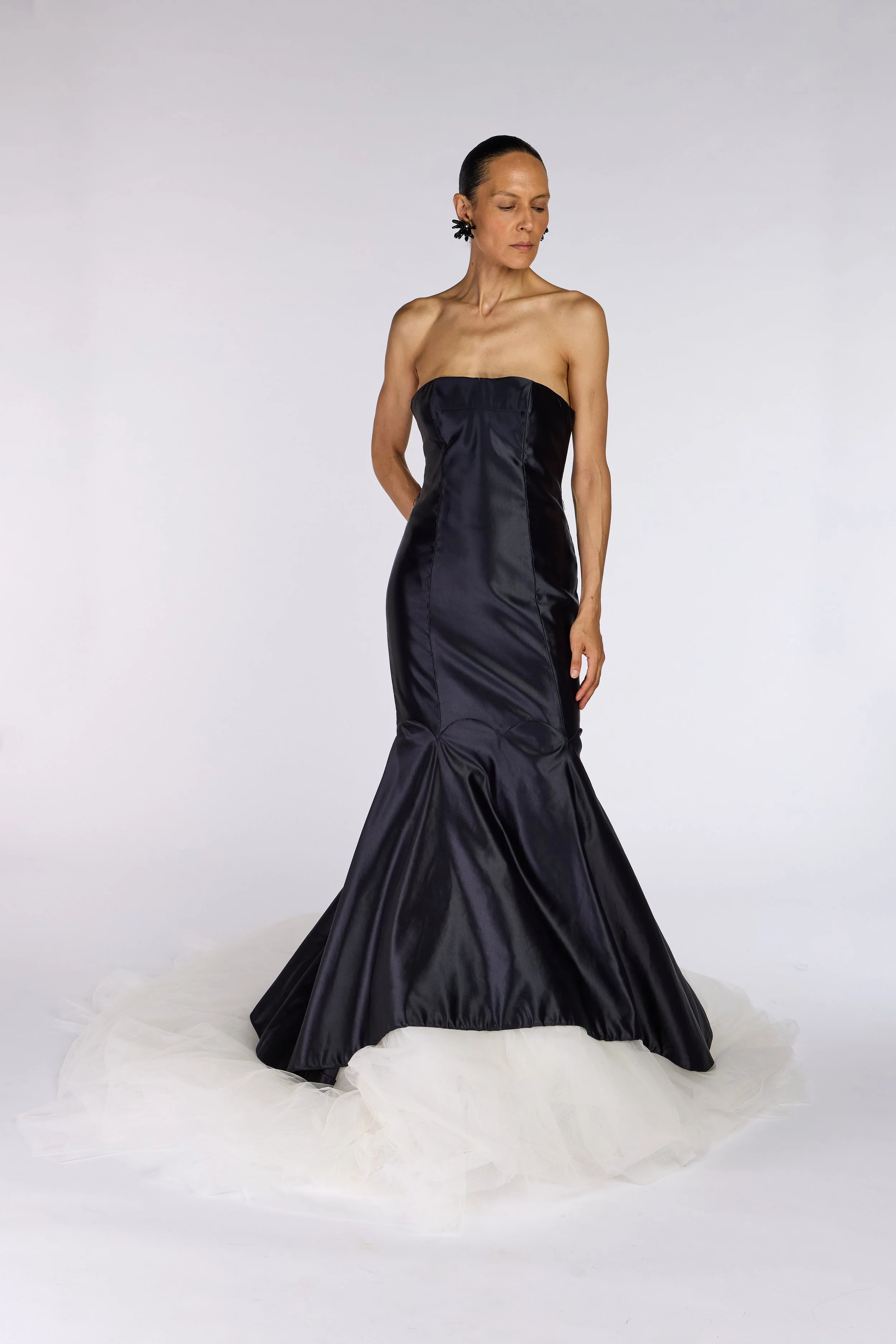 Alexander McQueen A/W 2005 “The Man Who Knew Too Much” Gown – view 4