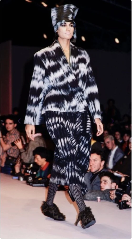 Issey Miyake A/W 1985 Kasuri Weave Ensemble – runway and archive image – Autumn/Winter 1985 (AW85), Fall/Winter 1985 (FW85) runway – vintage Issey Miyake, Issey Miyake archive