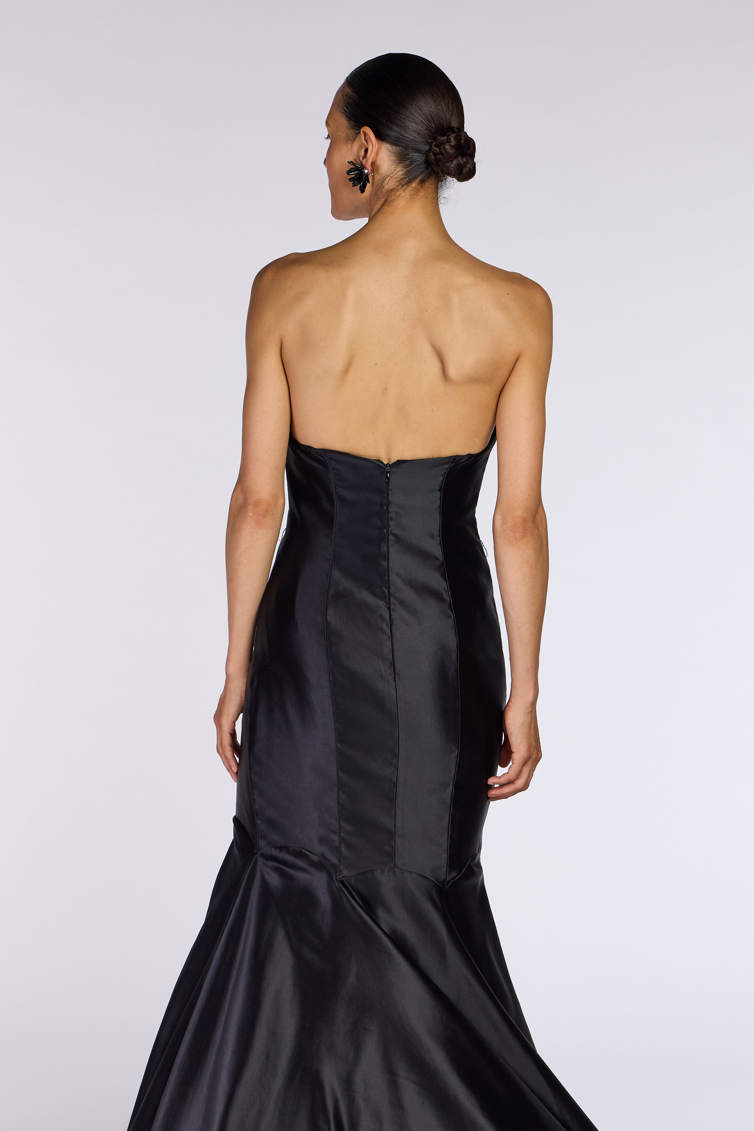 Alexander McQueen A/W 2005 “The Man Who Knew Too Much” Gown – view 6