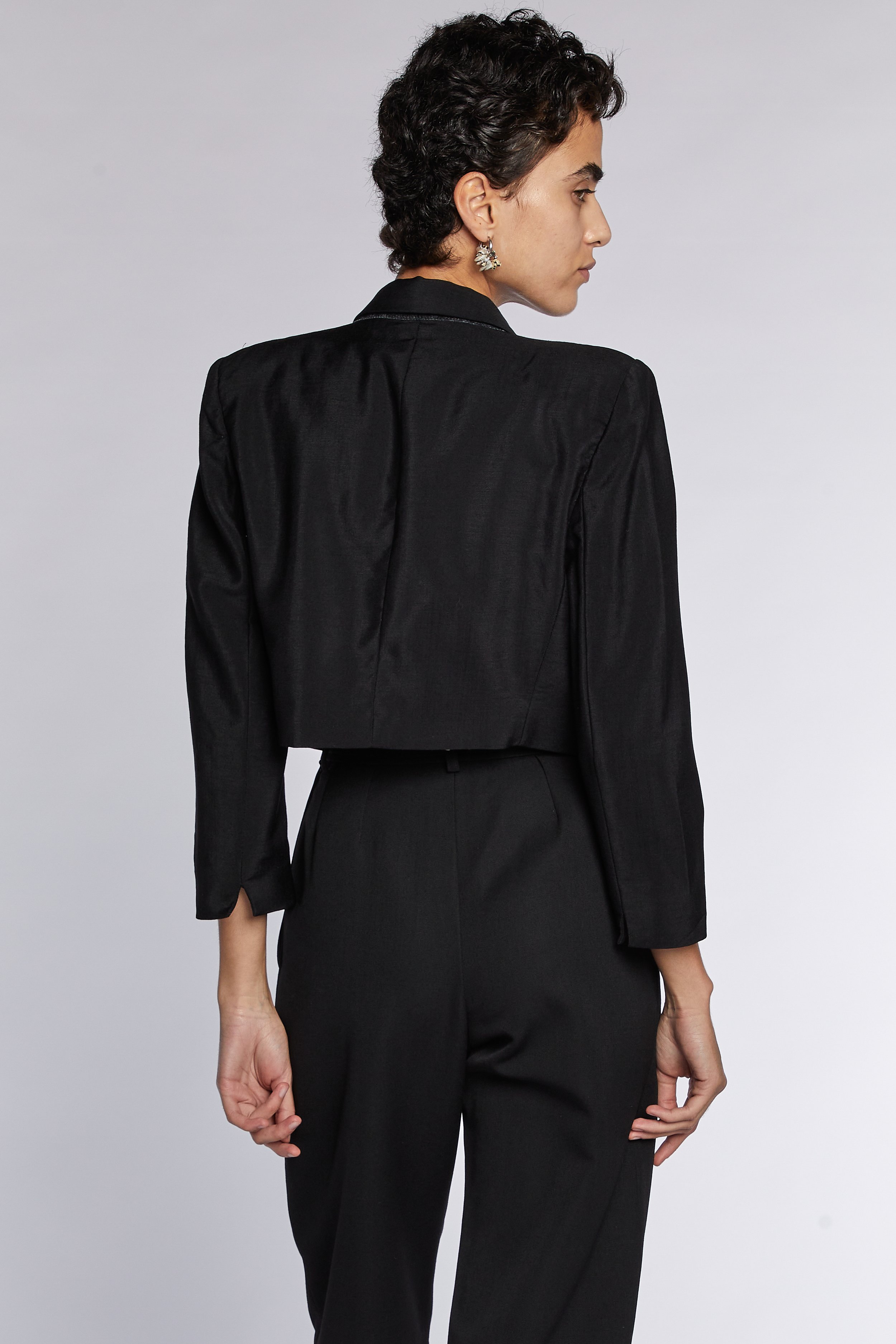 YSLBLKBUTTROU_ 8-2.jpg