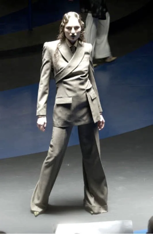 Alexander McQueen A/W 2001 “What a Merry-Go-Round” Suit – runway and archive image – Autumn/Winter 2001 (AW01), Fall/Winter 2001 (FW01) – vintage Alexander McQueen, Lee McQueen archive, McQueen runway