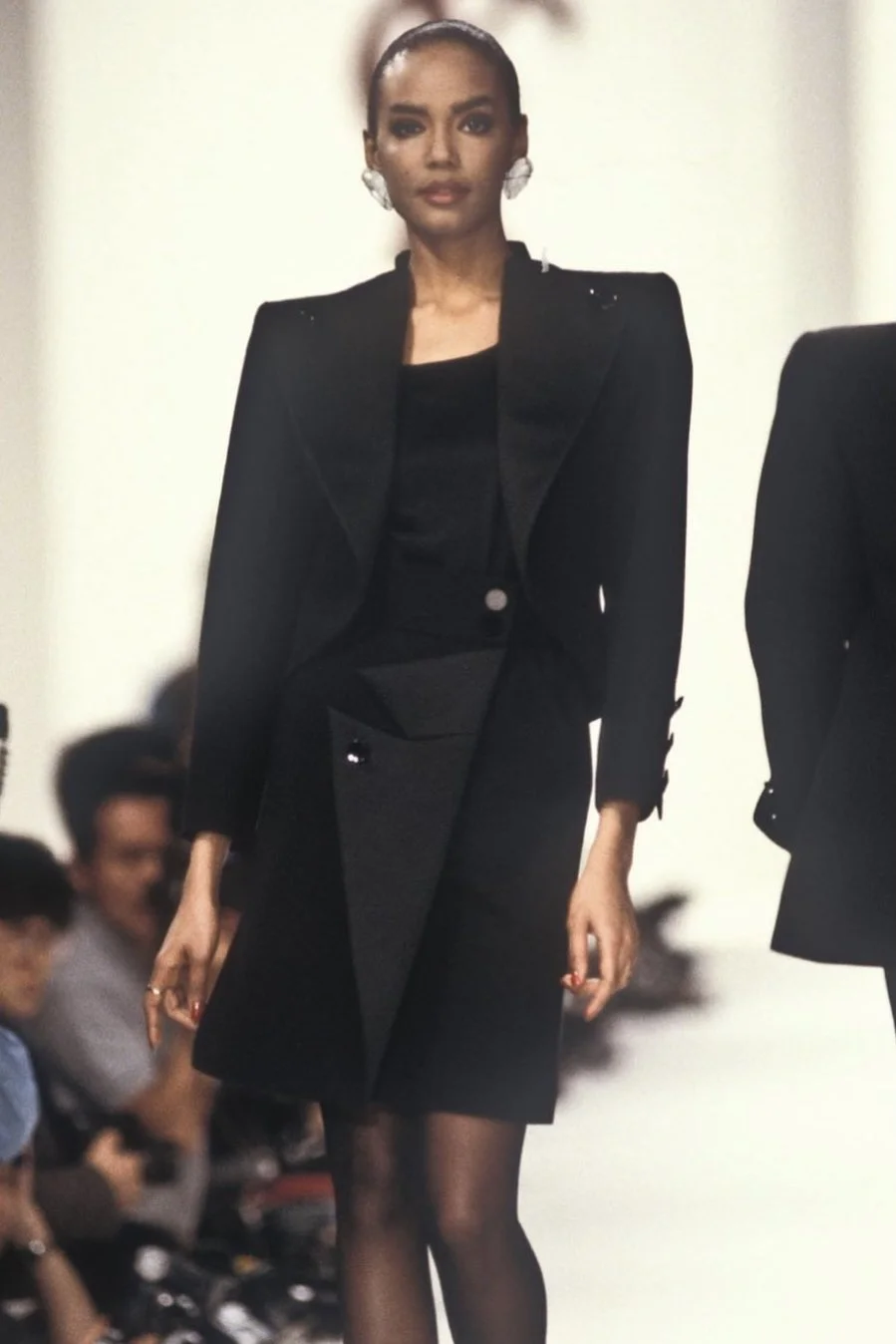 Saint Laurent Rive Gauche S/S 1988 Triangle Lapel Le Smoking Suit – view 2