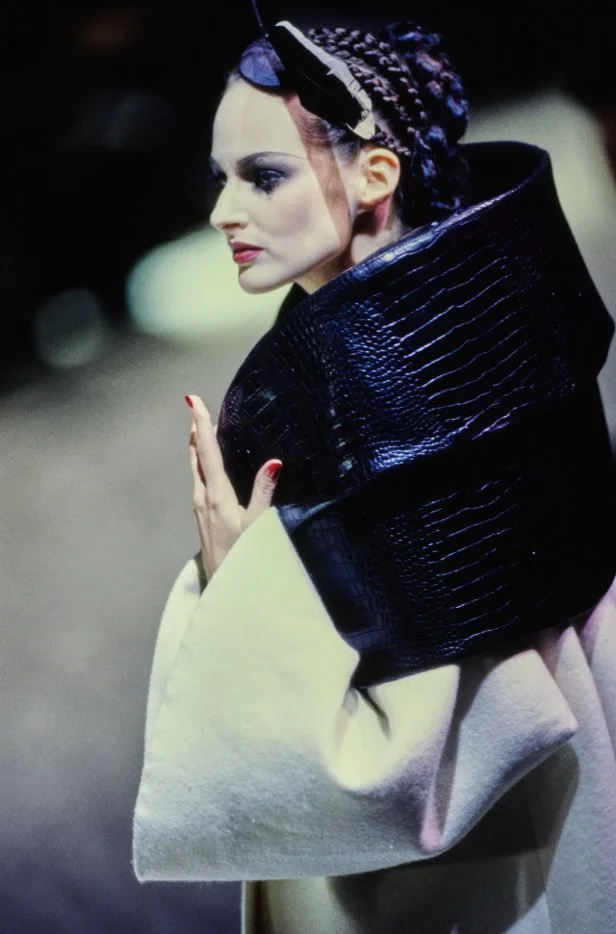 John Galliano A/W 1995 “Dolores” Tent Coat – runway and archive image – Autumn/Winter 1995 (AW95), Fall/Winter 1995 (FW95) runway – vintage John Galliano, John Galliano archive, Galliano runway