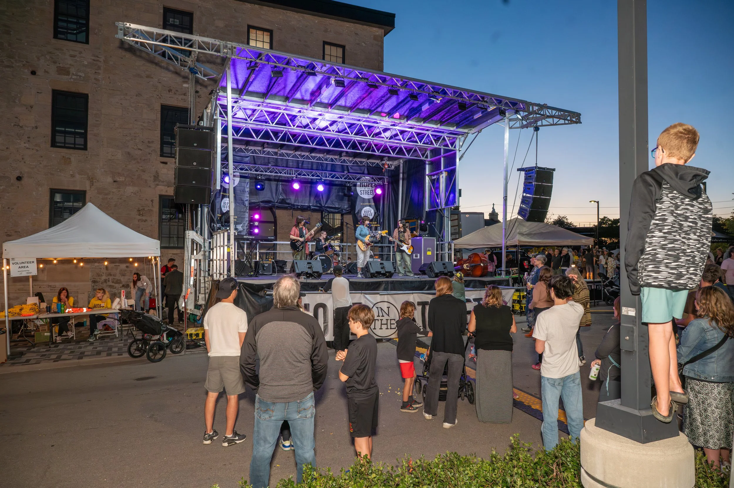 Hope in the street119.jpg