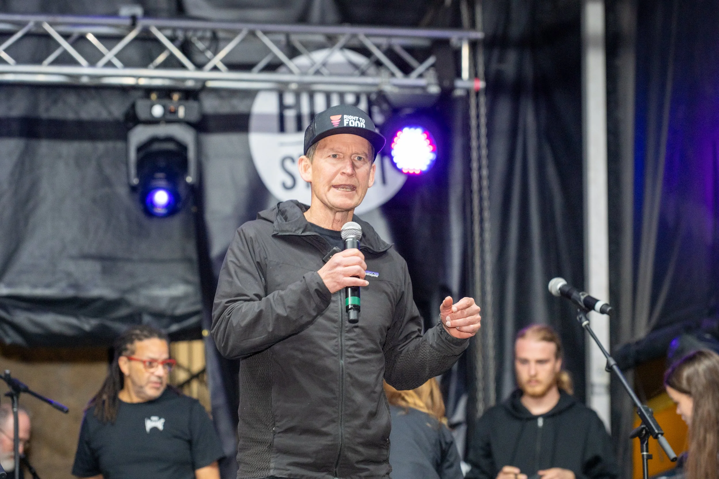 Hope in the street130.jpg