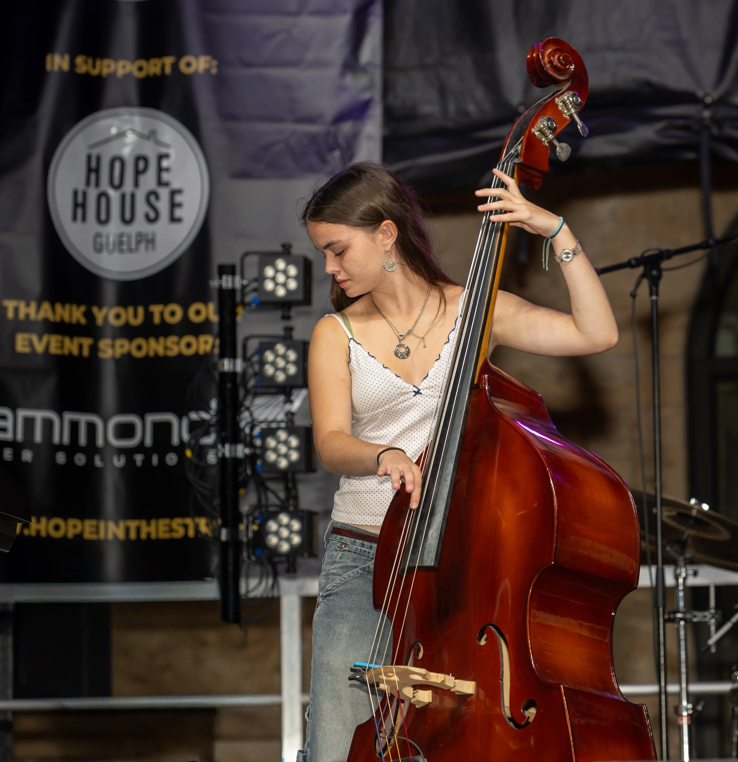 Hope in the street100.jpg