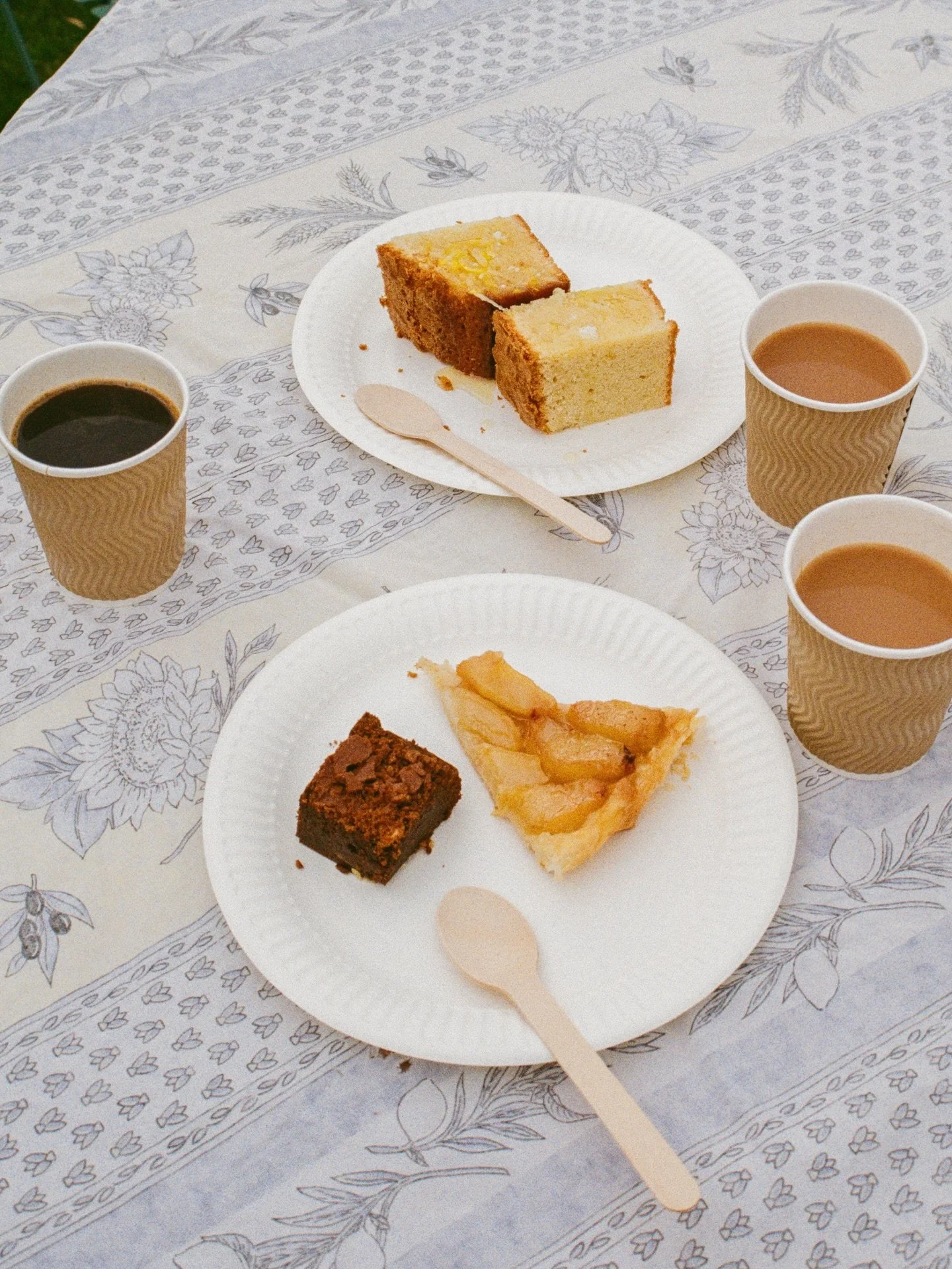 🍰☕️🫖
.
.
.
.
.
.
.
.
.
.
.
.
.
#countrysideliving #countrysidephotography #countrysidelife #coffeedaily #caketime