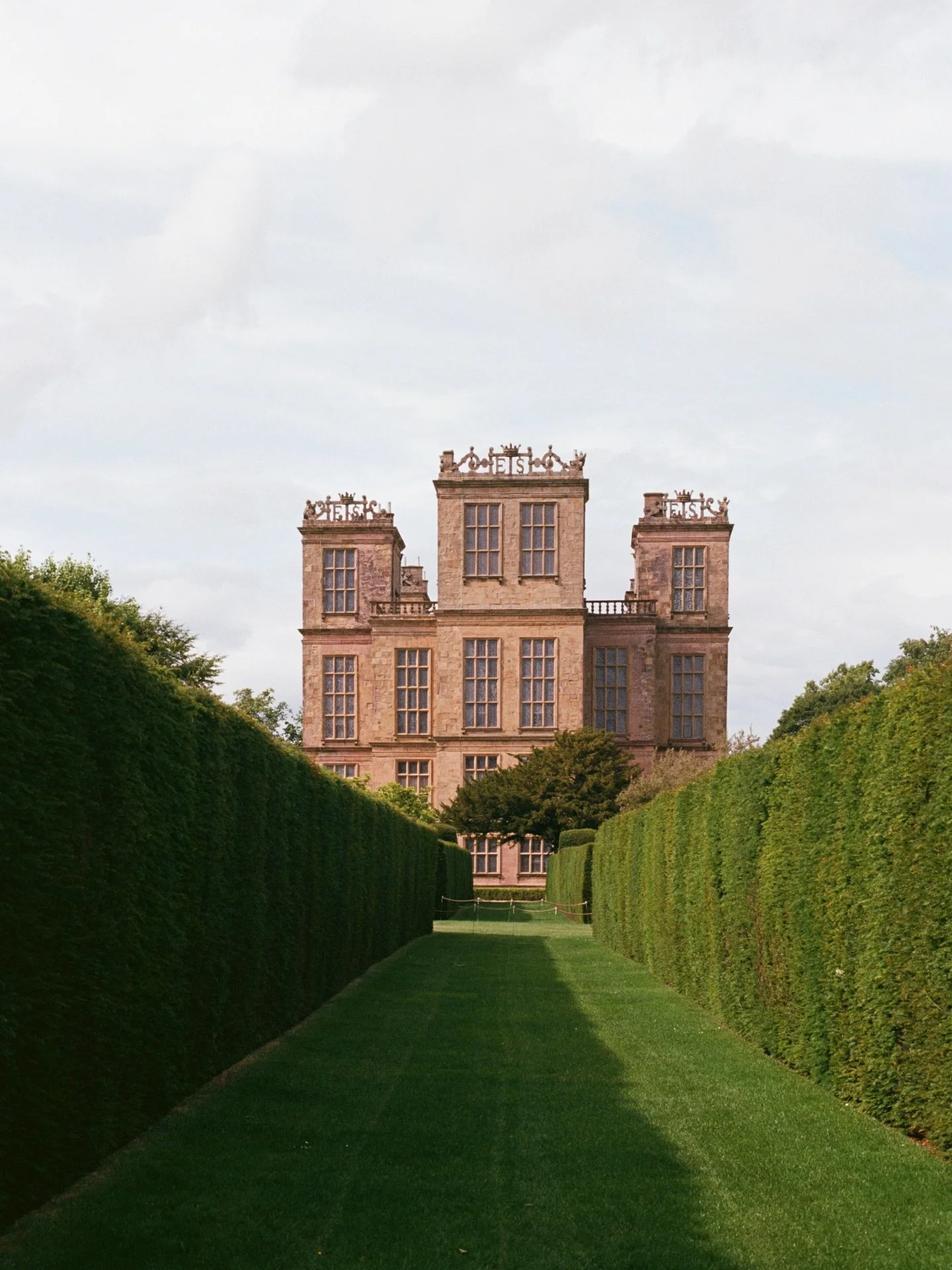 @hardwickhallnt 🌳
.
.
.
.
.
.
.
.
.
.
.
#countrysidelife #peakdistrictnationalpark #peakdistrictphotography #derbyshire #countrysideliving