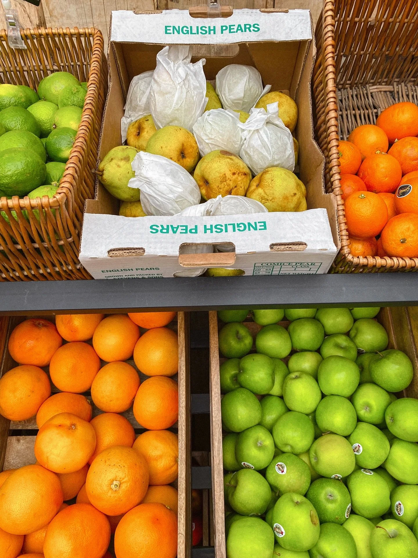 citrus season 🍋🍊 
.
.
.
.
.
.
.
.
.
.
.
.
.
#mytinyatlashello #citrusseason #citrus #farmersmarketfinds #farmshop