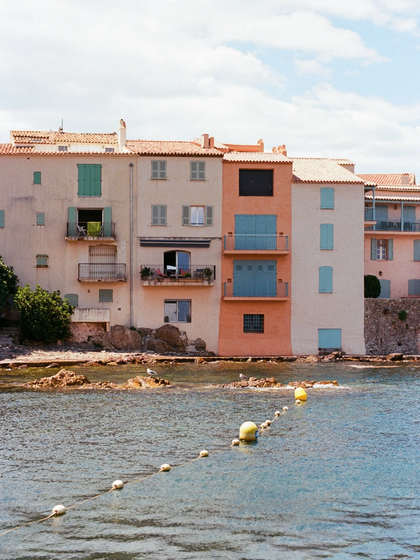 postcard perfect st tropez ⛱️
.
.
.
.
.
.
.
.
.
.
.
#sttropez #photovogue #c&ocirc;tedazur #visitfrance #35mmfilmphoto