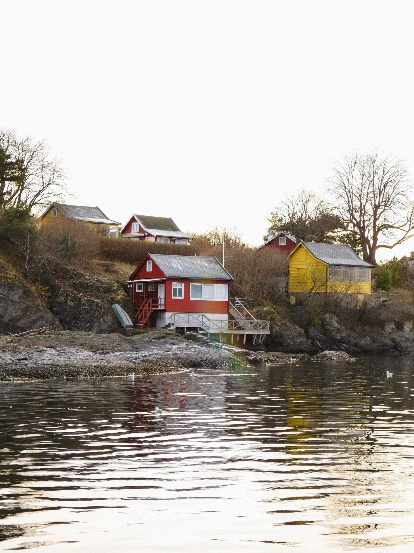 exploring the oslofjord ⛴️
.
.
.
.
.
.
.
.
.
.
.
#oslonorway #photovogue #oslofjorden #mytinyatlashello #norwaytravel