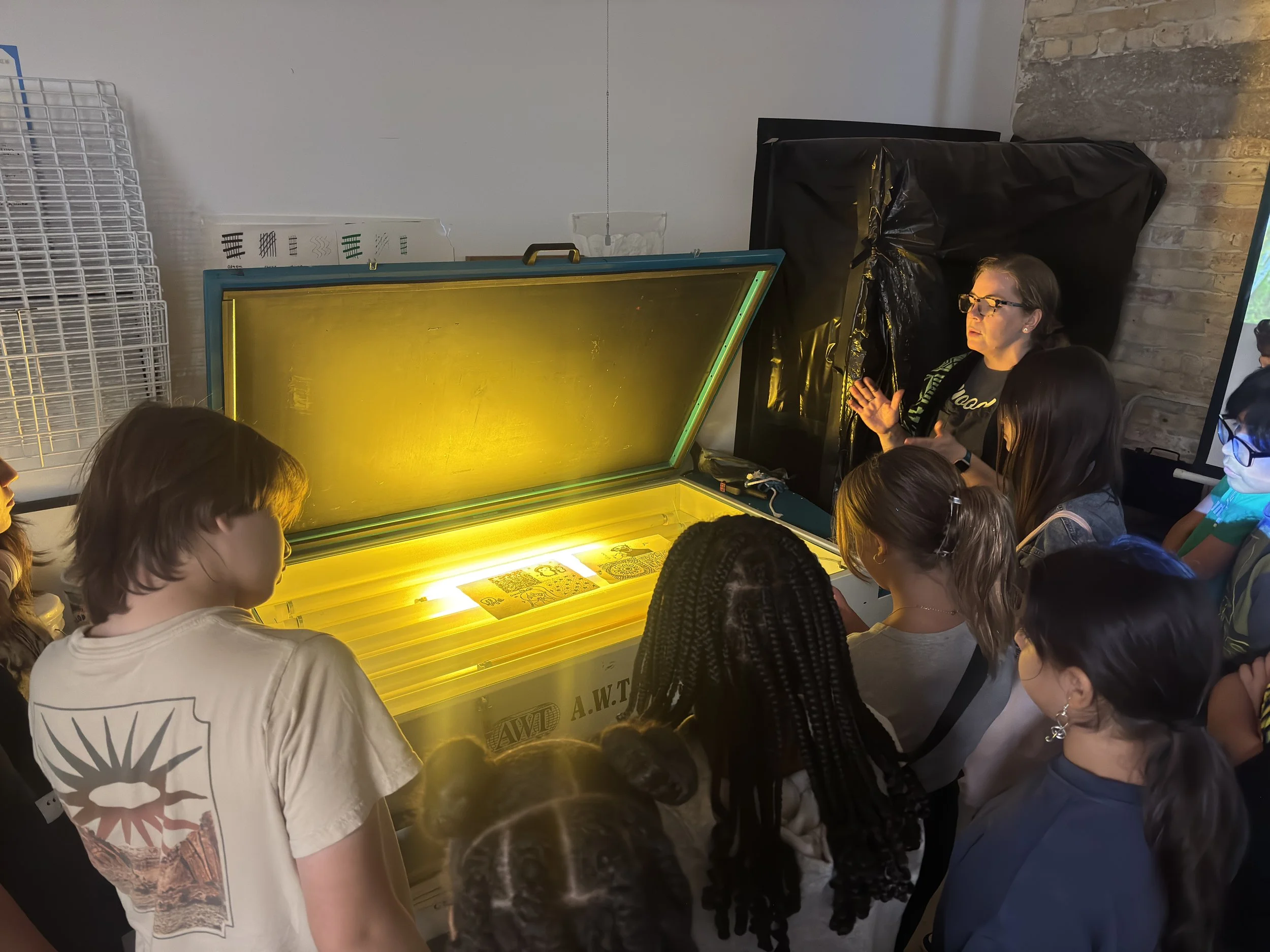 FA25 Screen Printing Totes and Posters-23.JPG