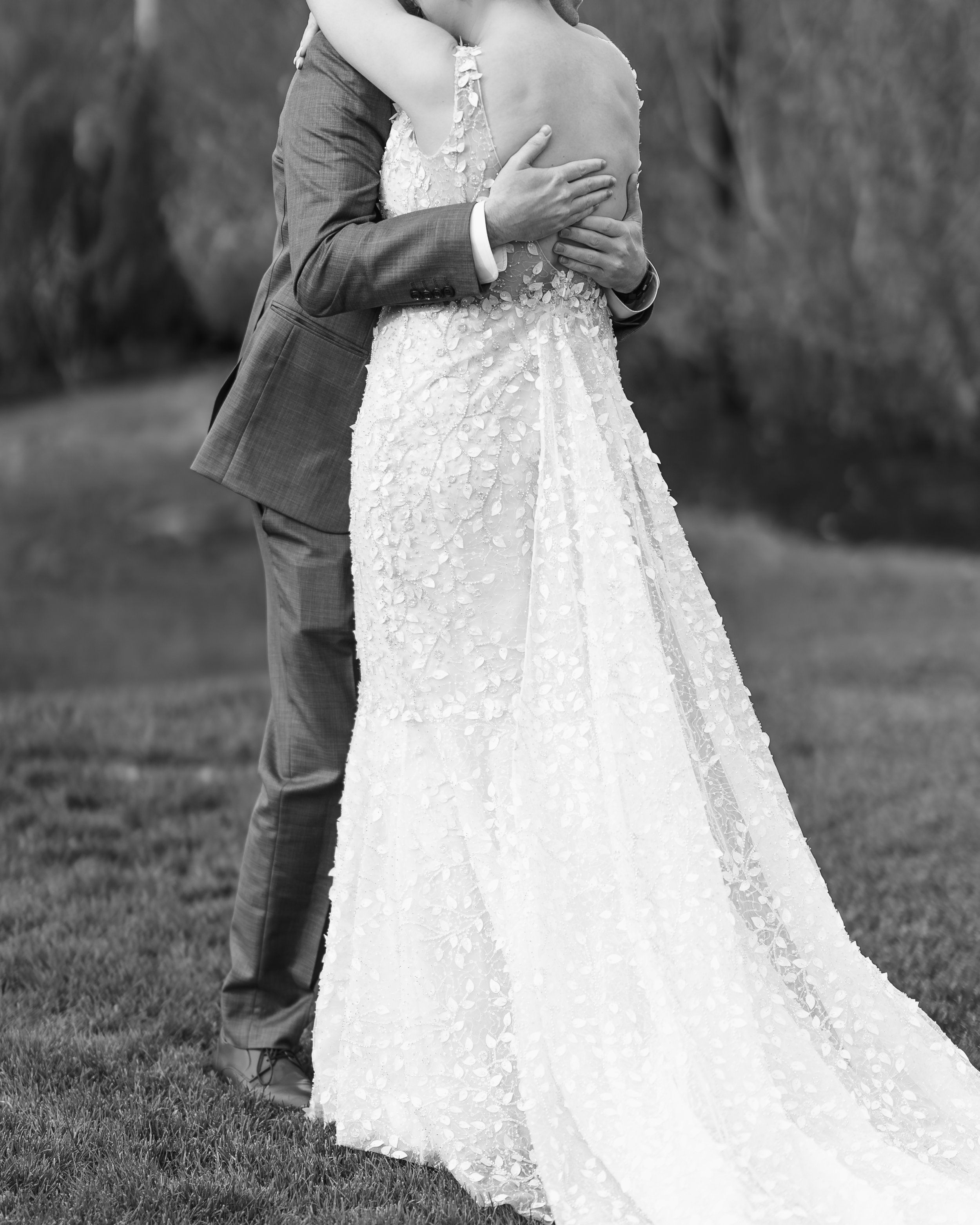 Angie and Robby - Wedding Day Sneak Peeks-24.jpg