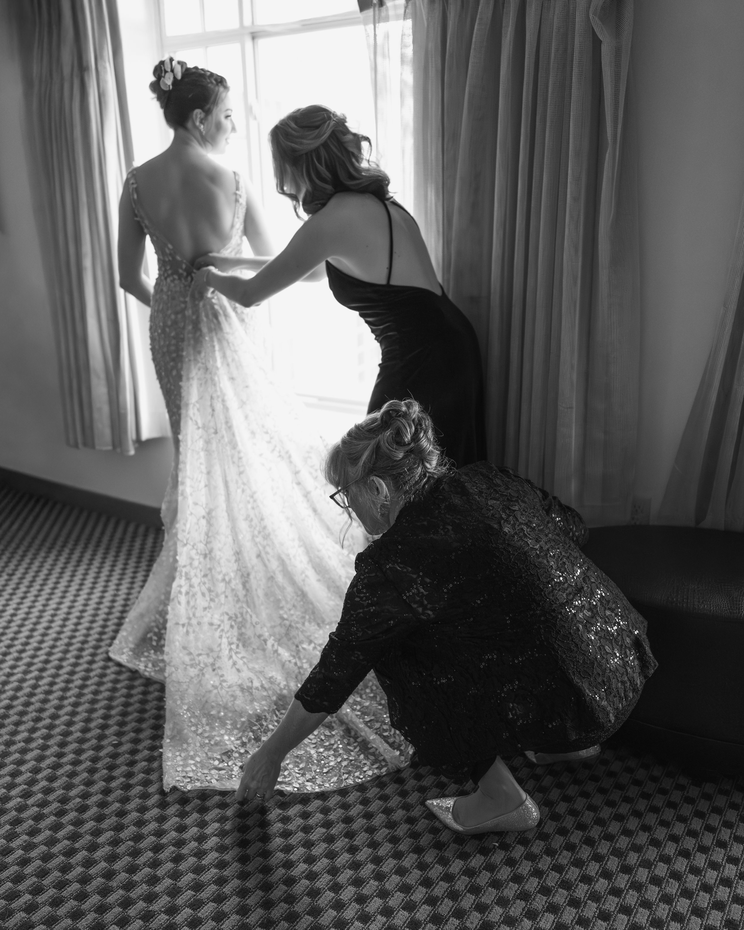 Angie and Robby - Wedding Day Sneak Peeks-11.jpg